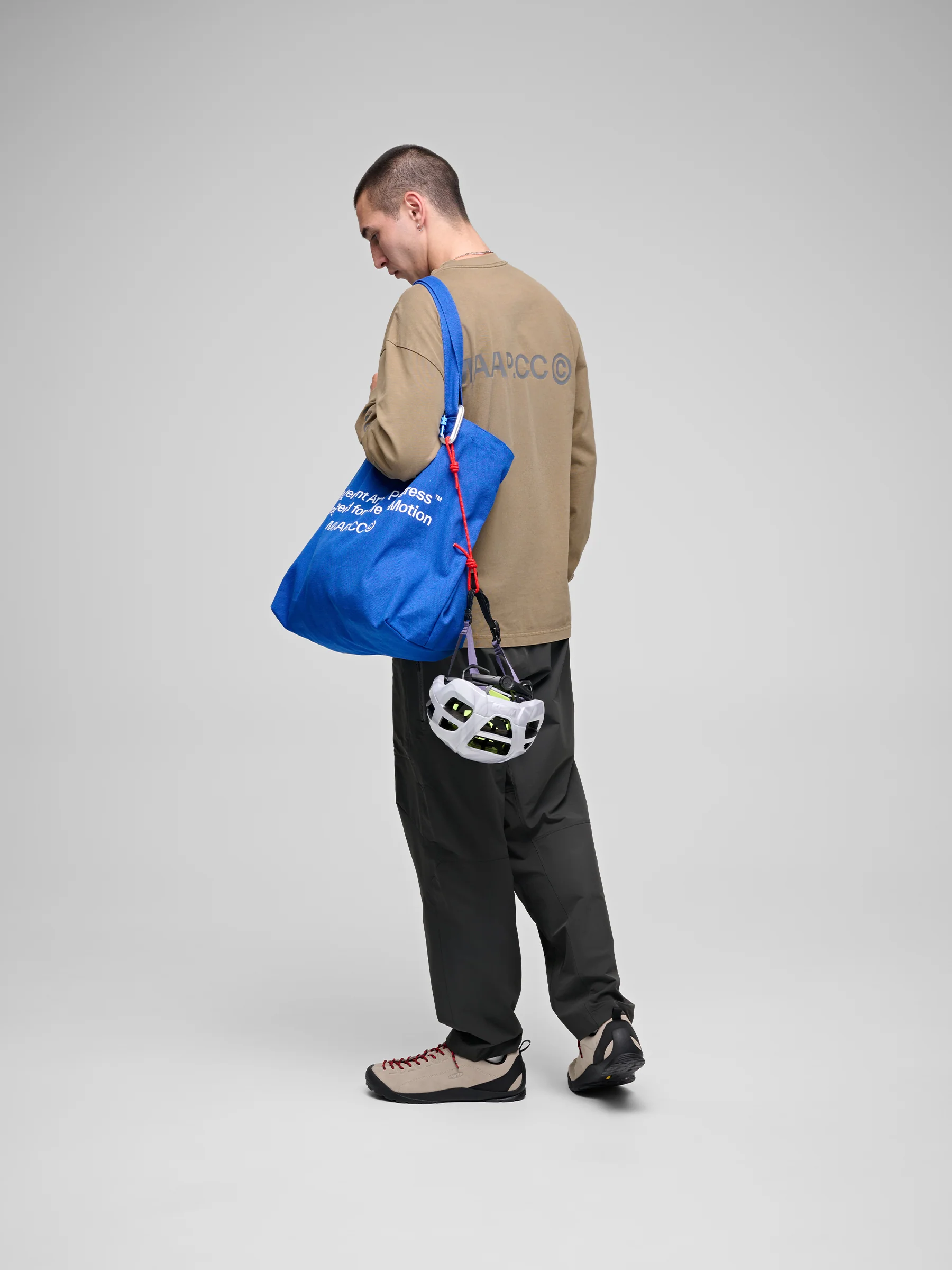 Essentials CC LS Tee