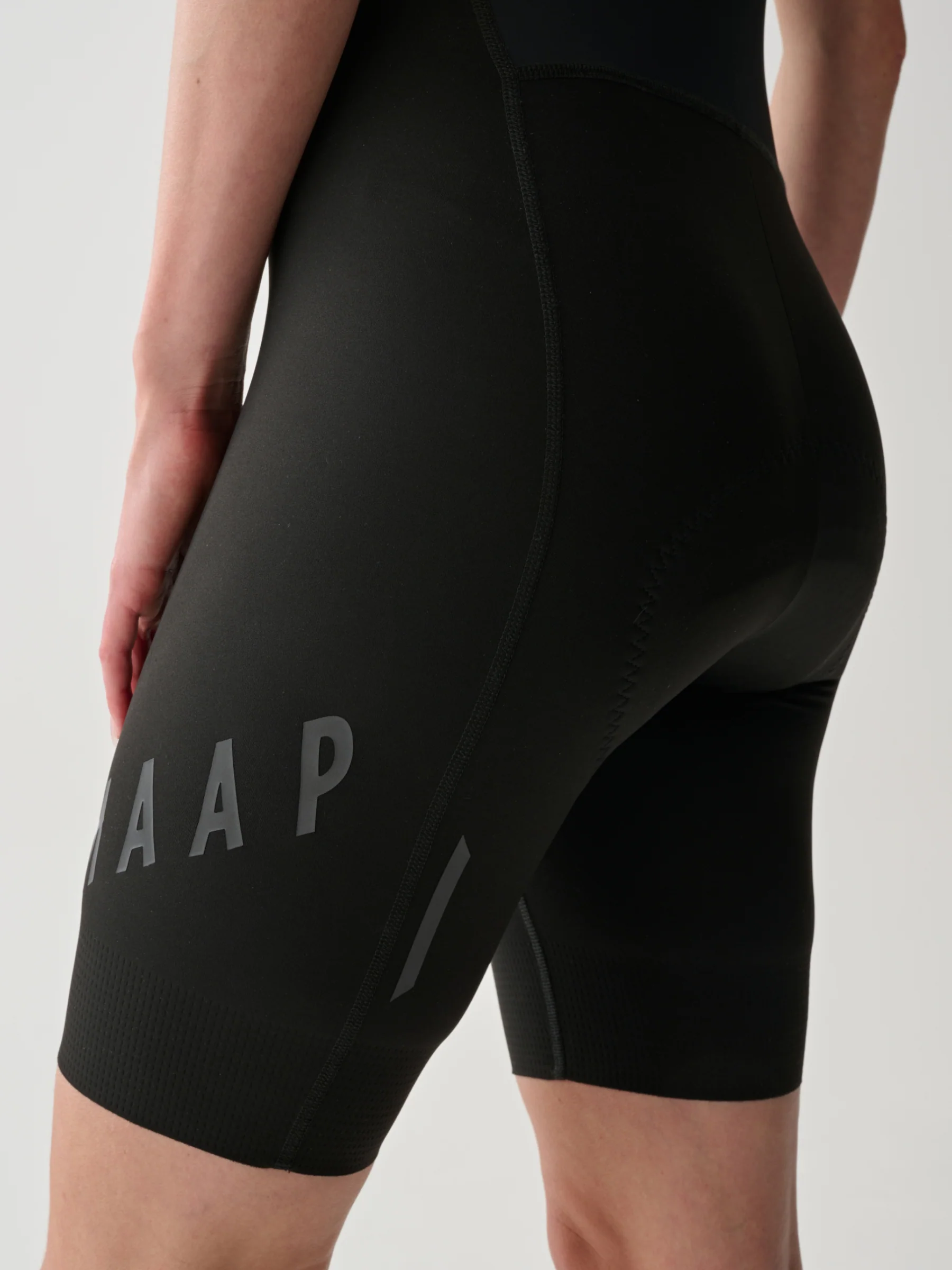 Women's Aeon Bib Short