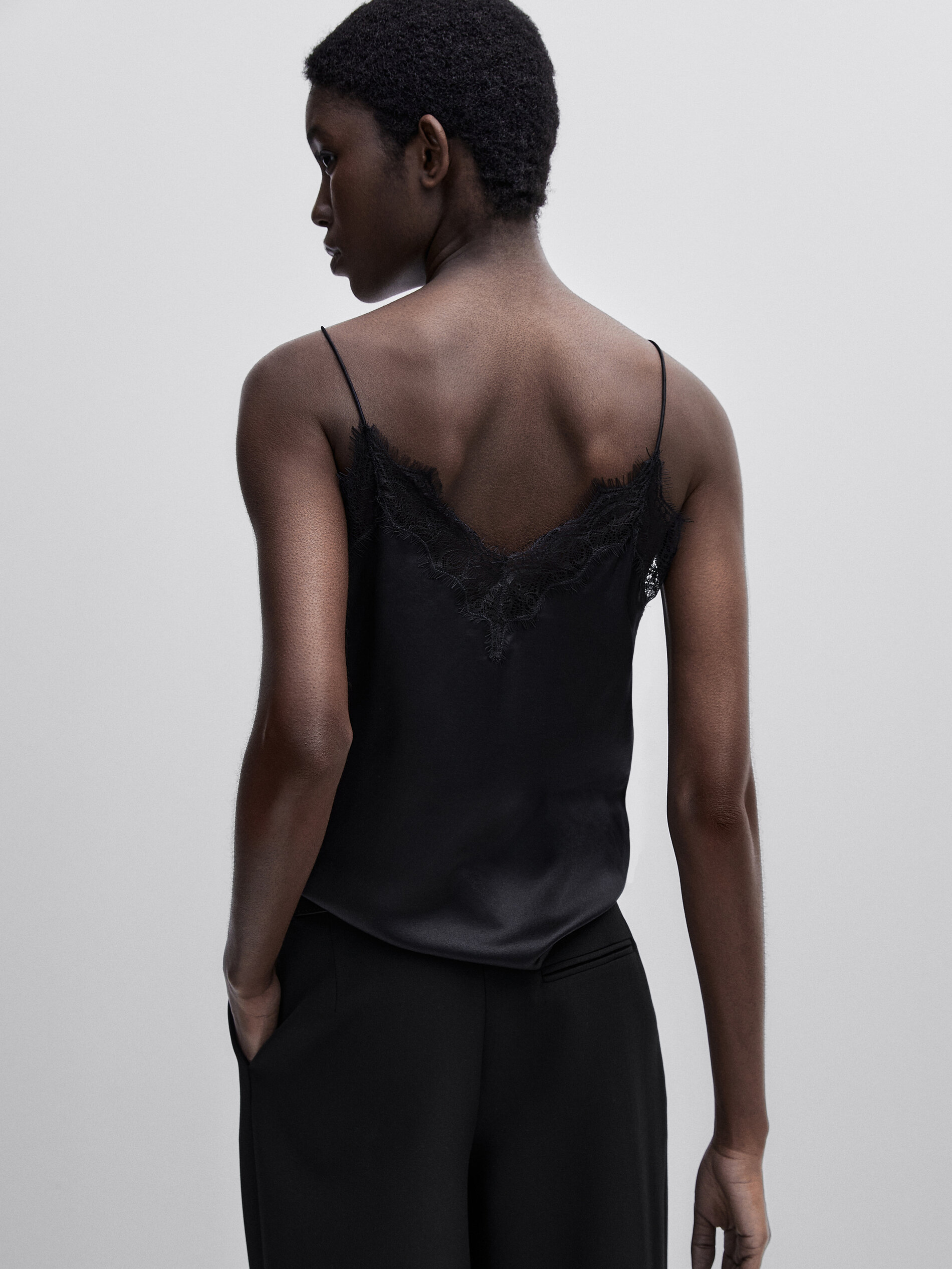 Top lencero detalle encaje -Studio - AZUL OSCURO