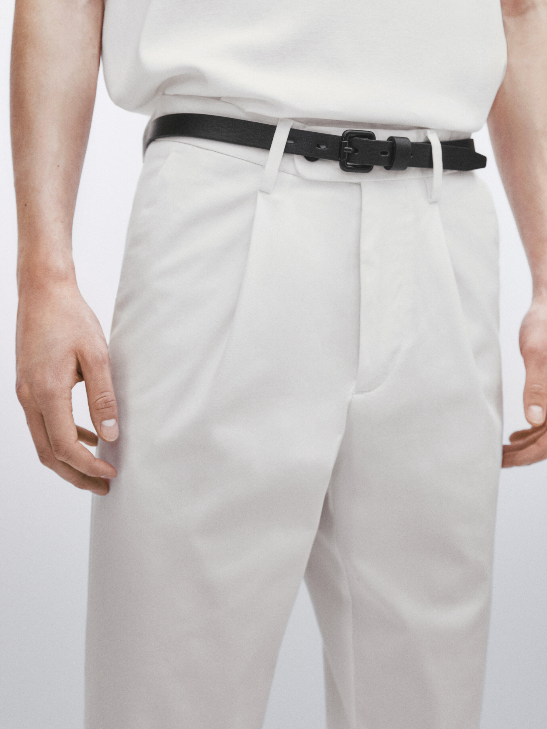 Pantalón pinzas tapered fit -Studio - BLANCO