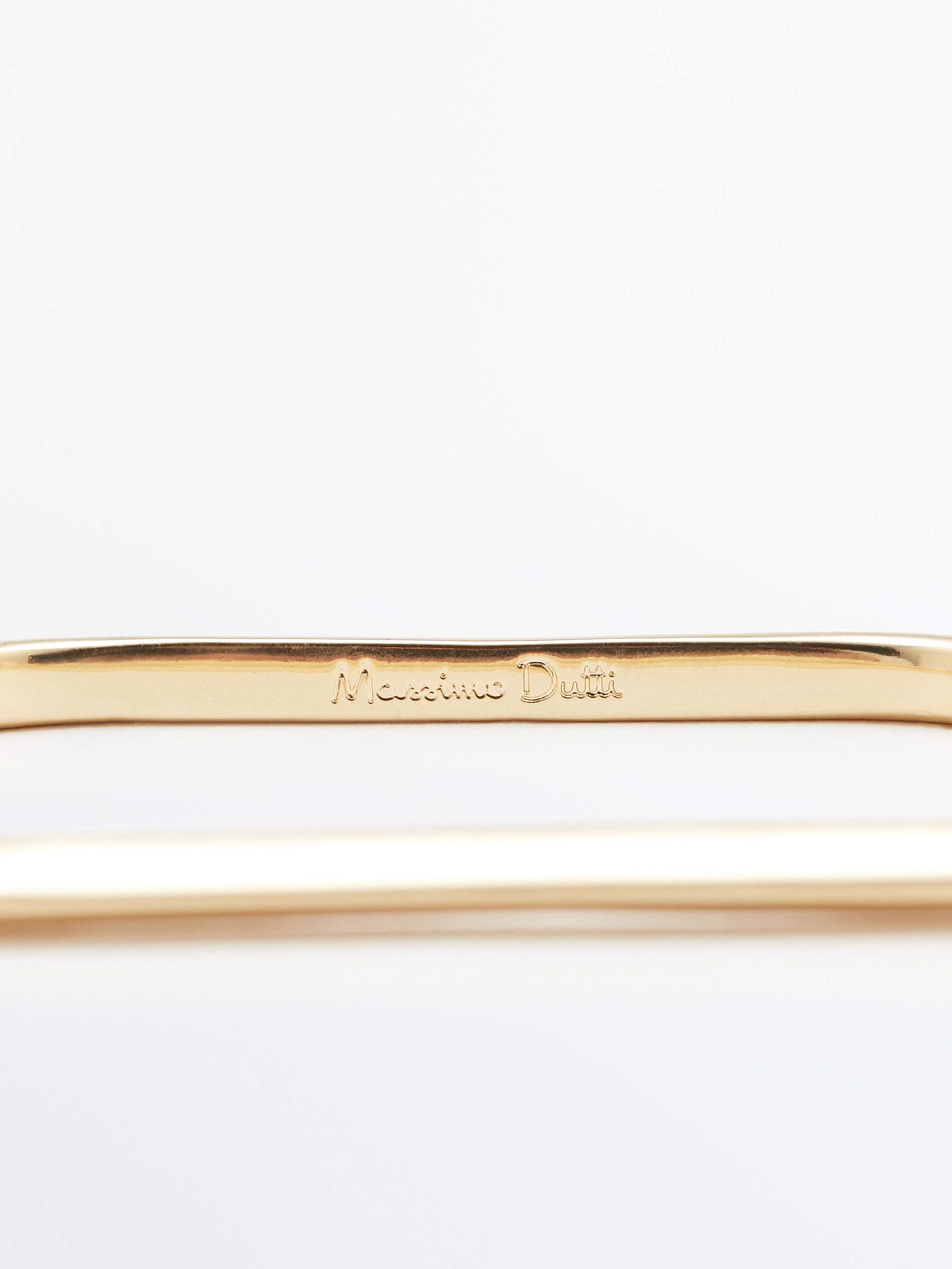 Brazalete cuadrado baño oro - DORADO