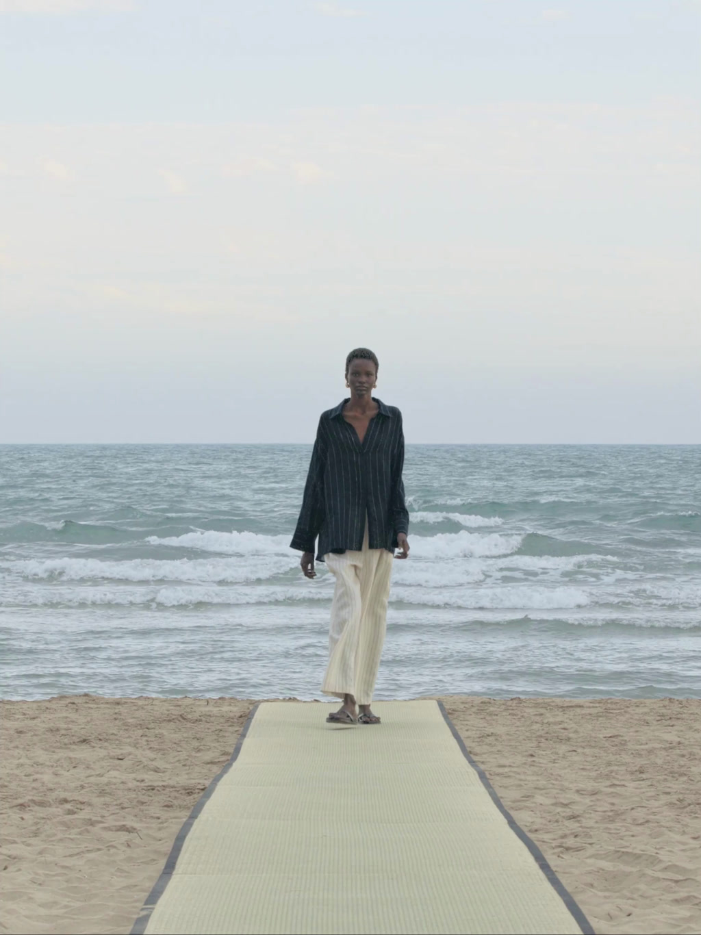 Camisa 100% lino azul marino rayas - AZUL