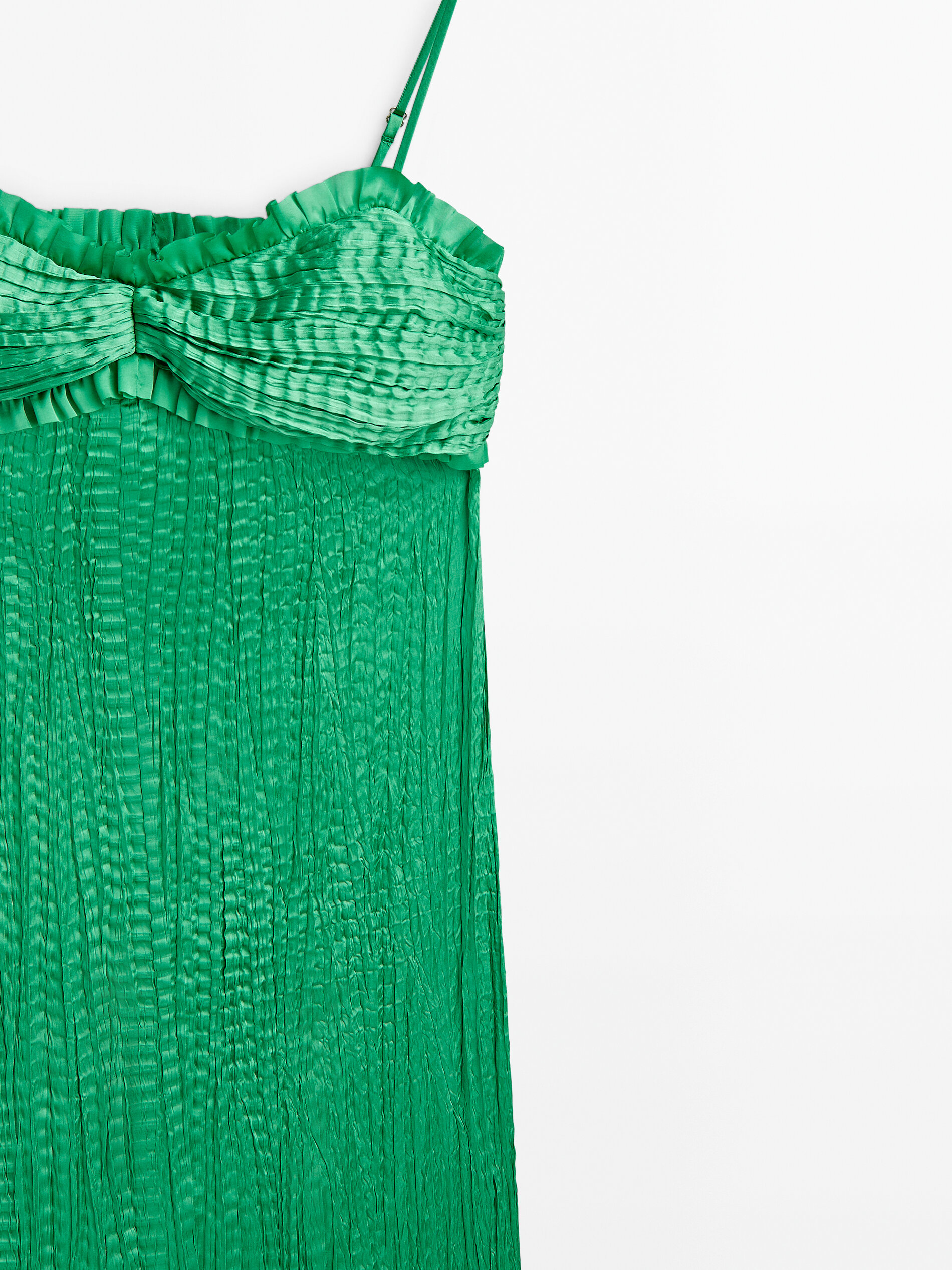 Vestido plisado escote volantes -Studio - VERDE