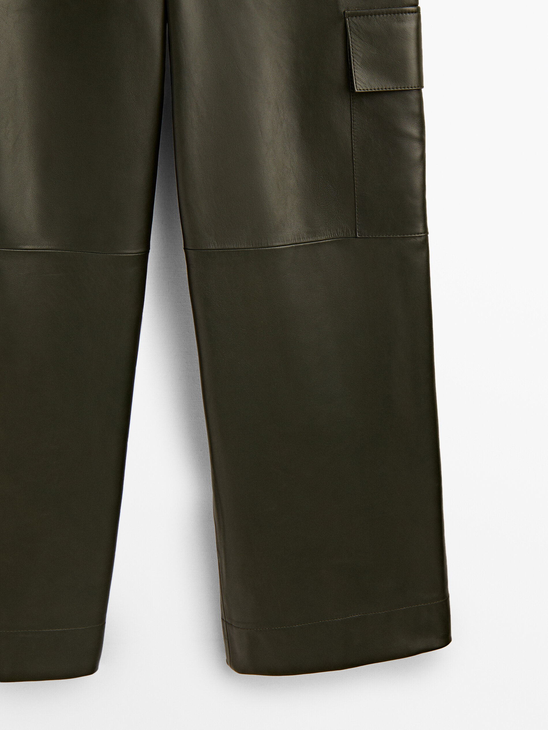 Pantalón piel napa cargo - VERDE