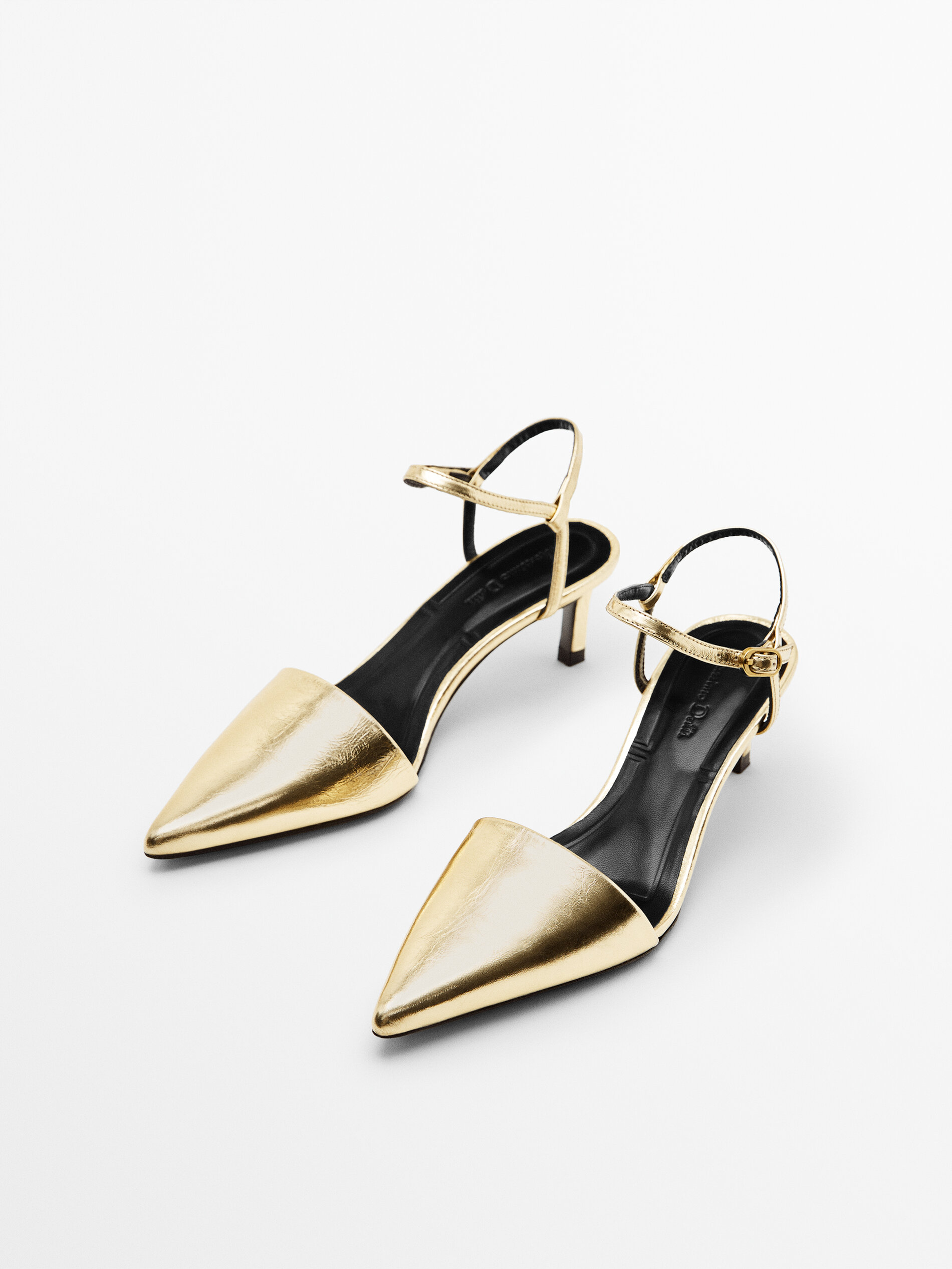 Zapato tacón piel destalonado - DORADO