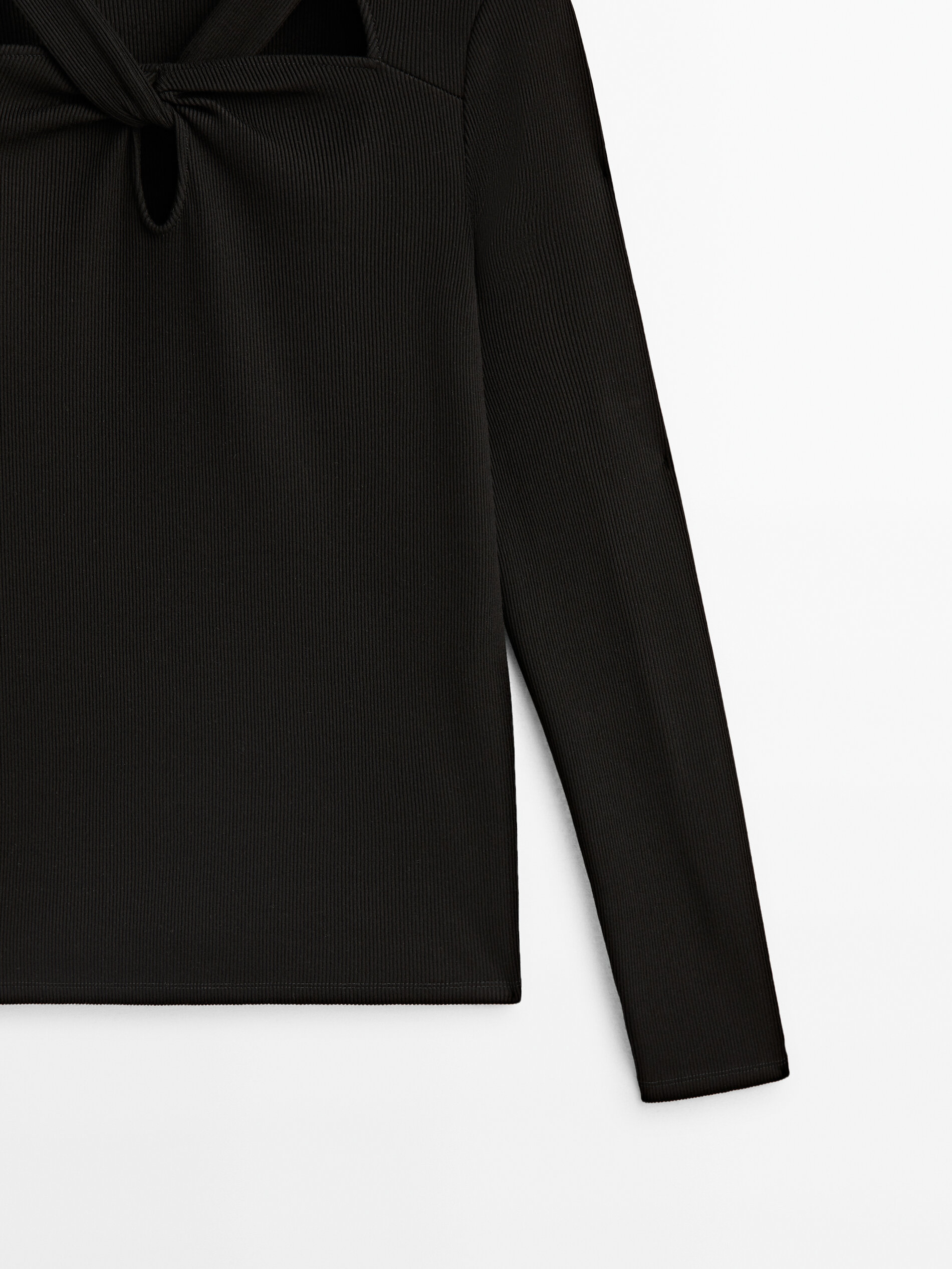 Camiseta cut out canalé - NEGRO