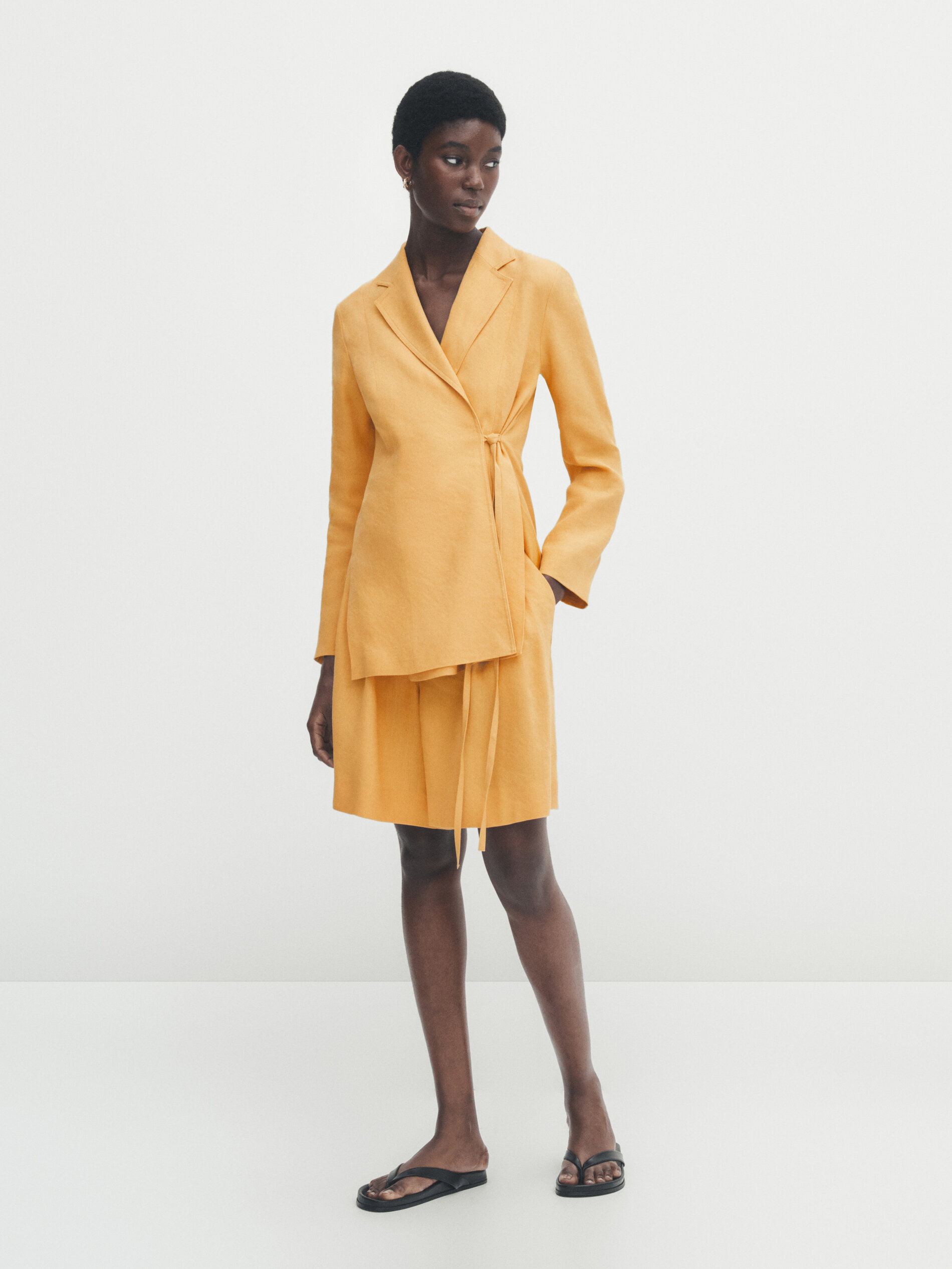 Bermuda larga pinzas - AMARILLO MOSTAZA