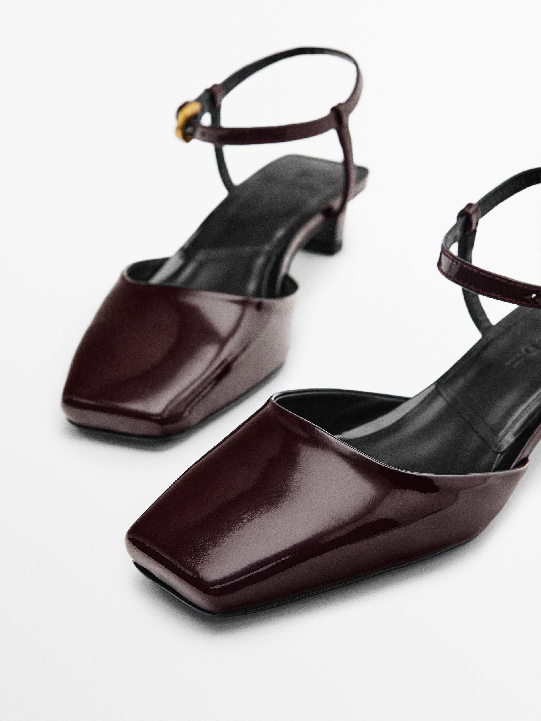 Zapato tacón piel pala - BURDEOS