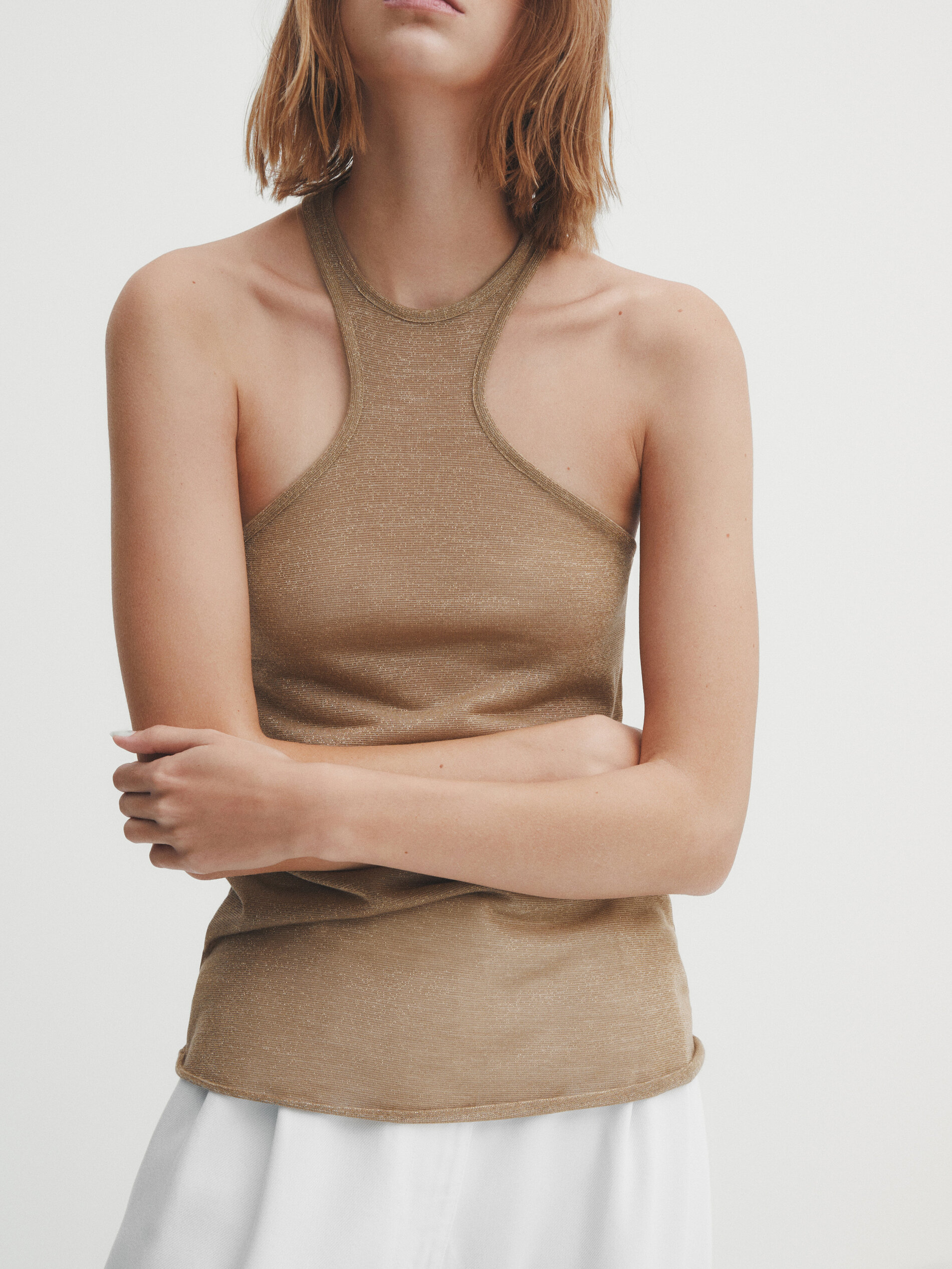 Top halter pronunciado brillo - DORADO