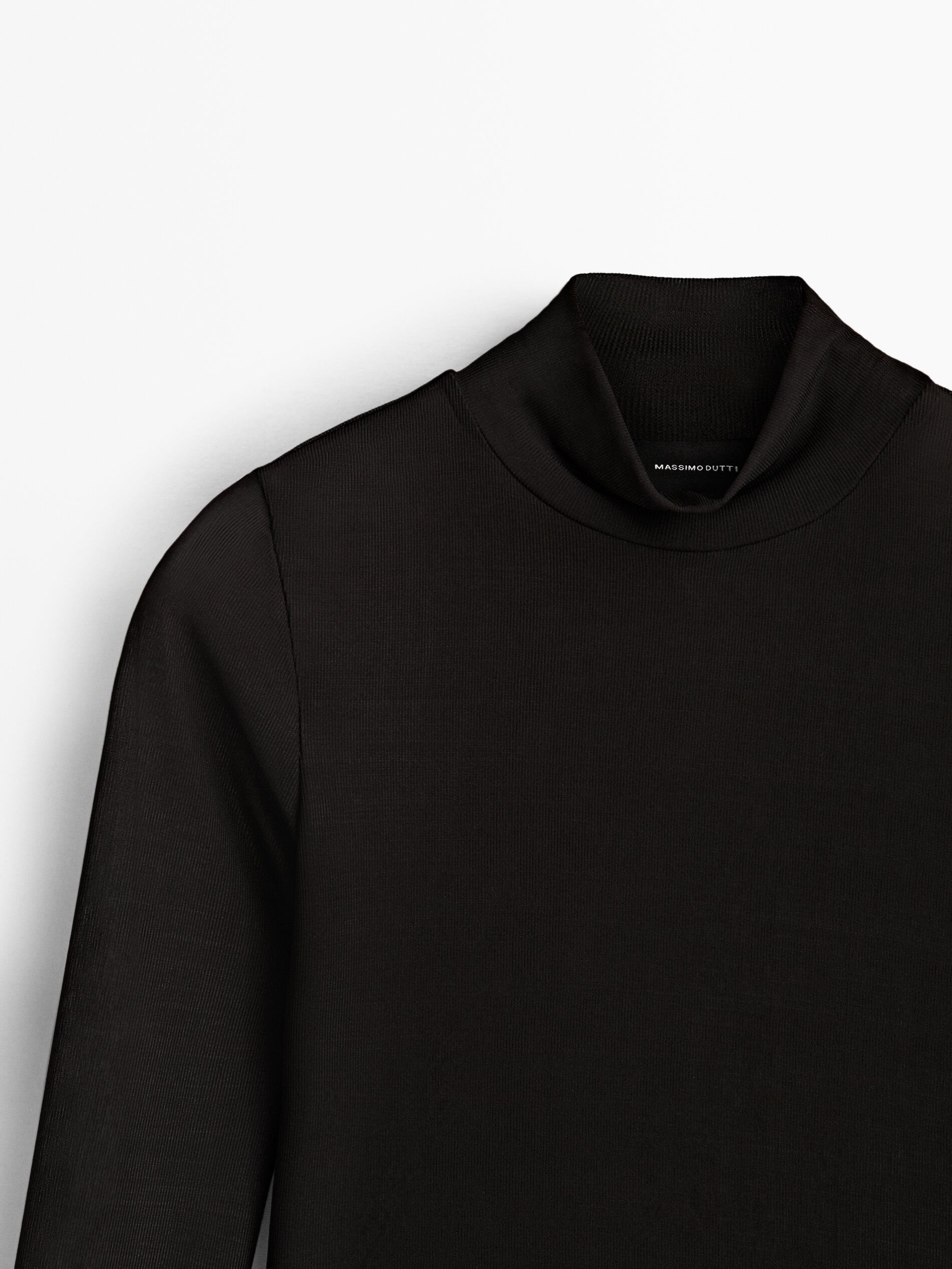 Camiseta semitransparente -Studio - NEGRO