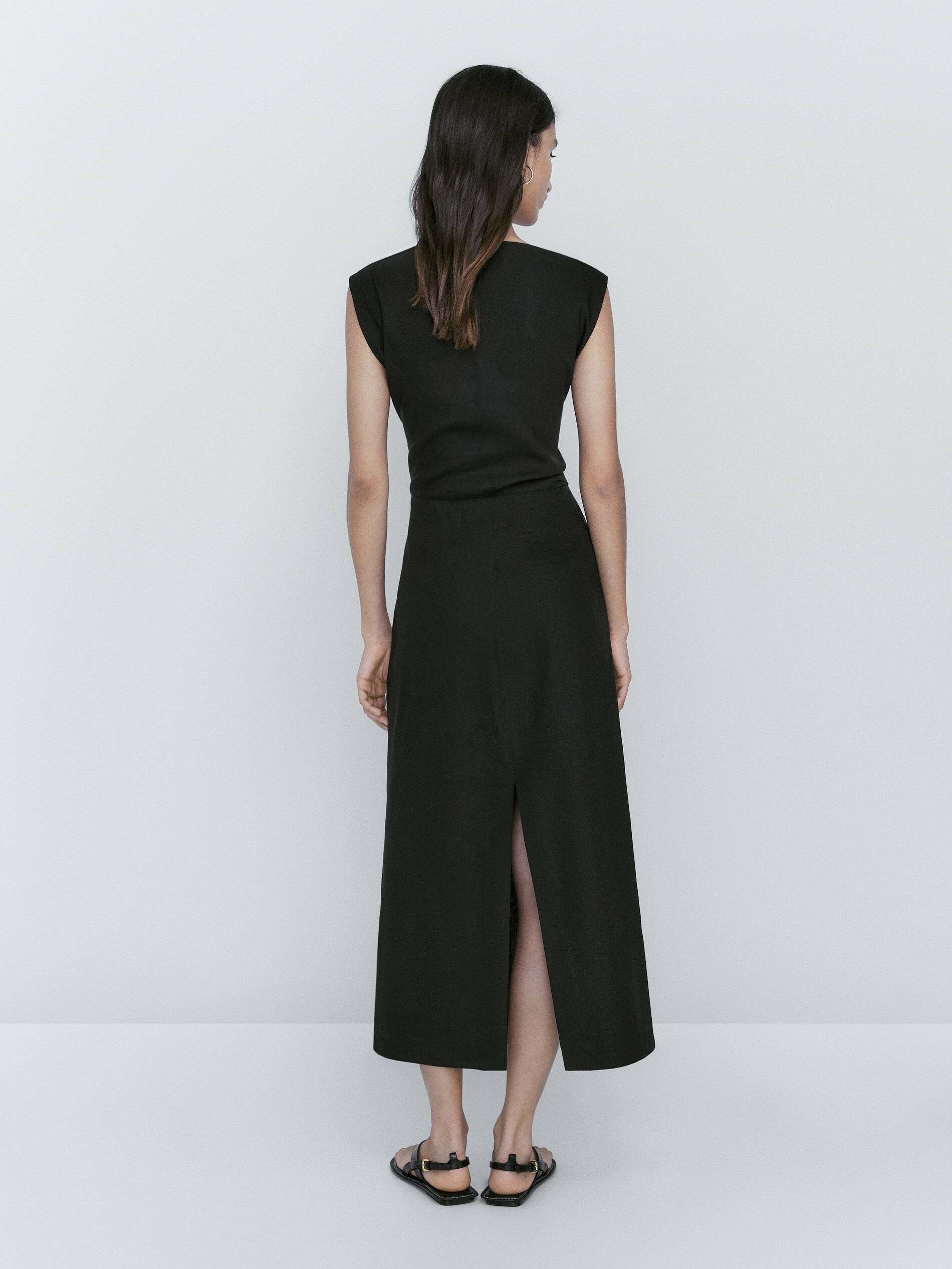 Vestido mezcla lino frunce lateral - NEGRO