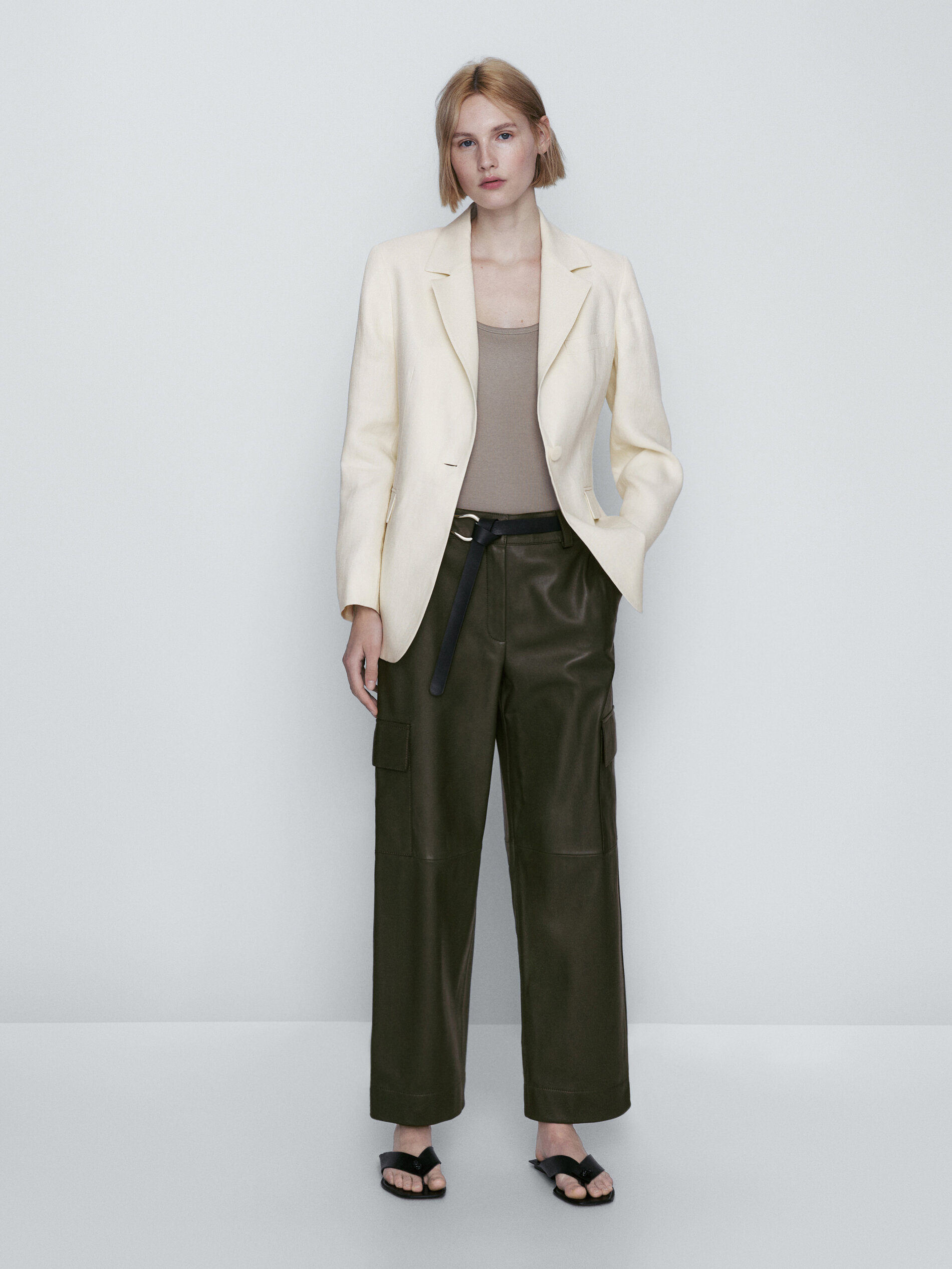 Pantalón piel napa cargo - VERDE