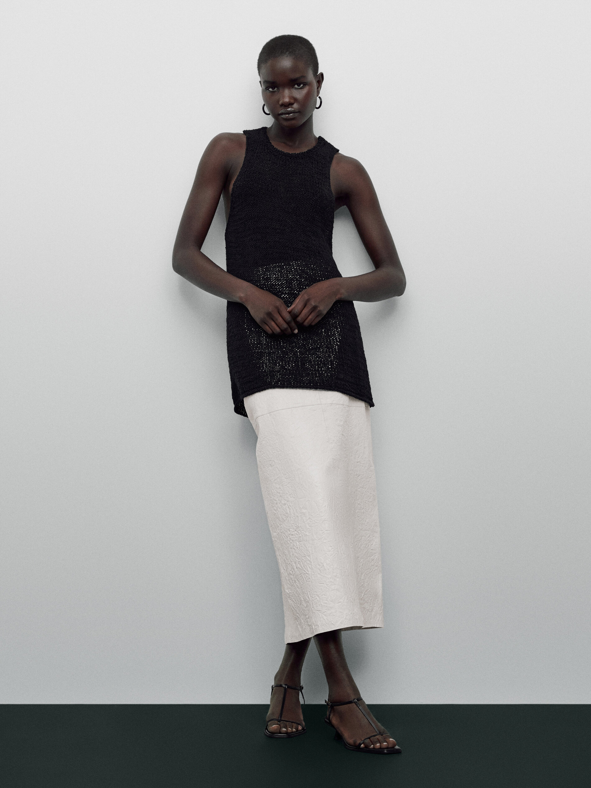 Top punto negro Limited edition - NEGRO