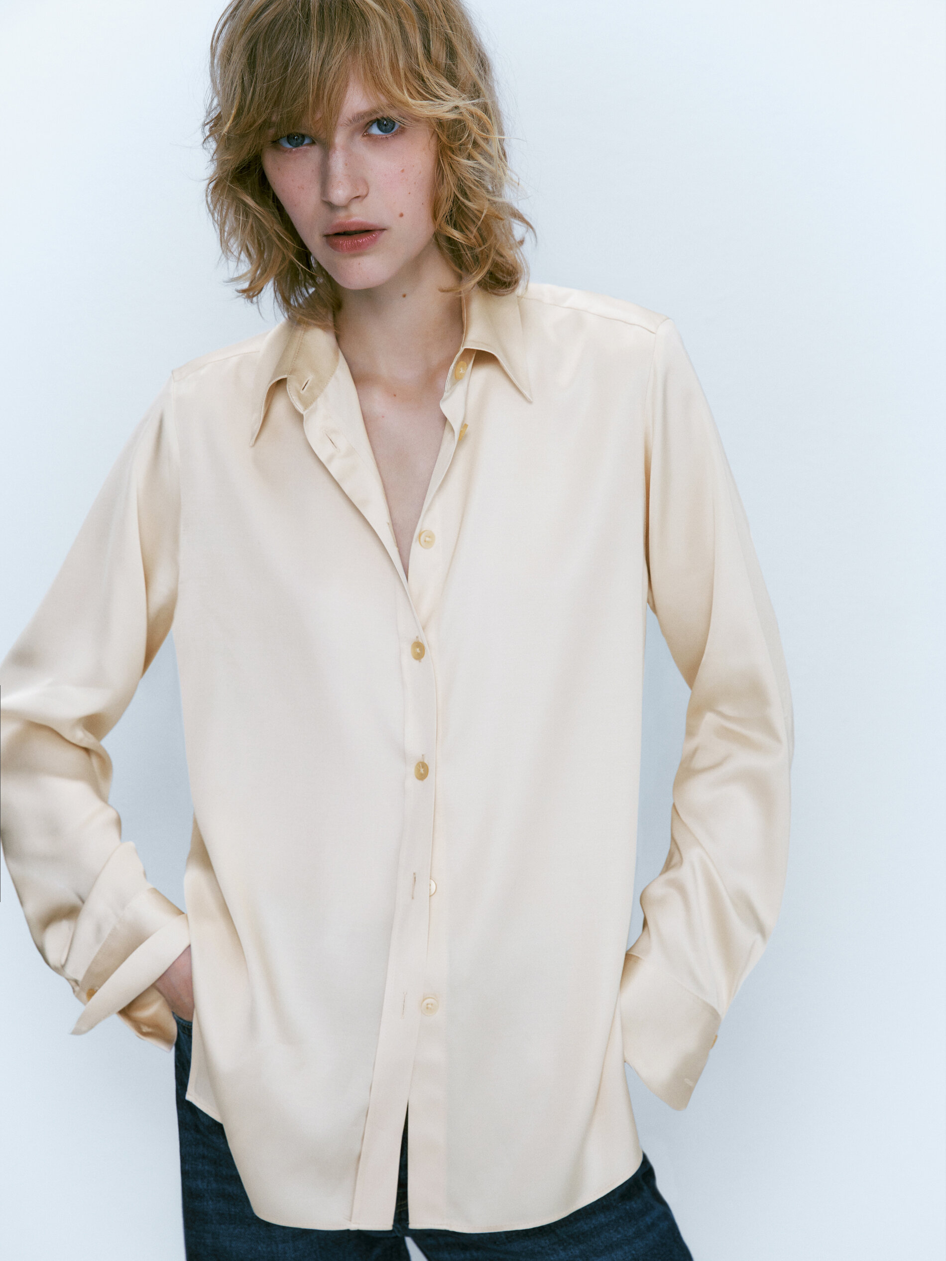 Camisa satinada aberturas - CHAMPÁN