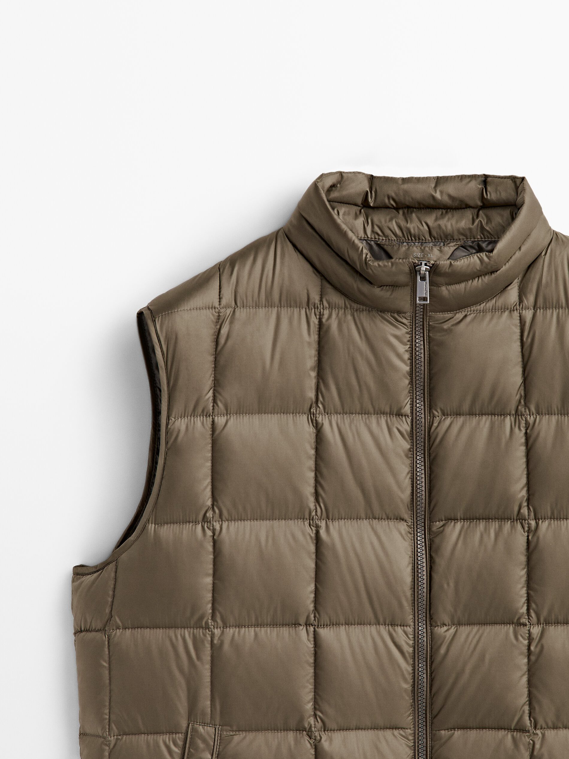 Chaleco acolchado ligero plumas - TOSTADO