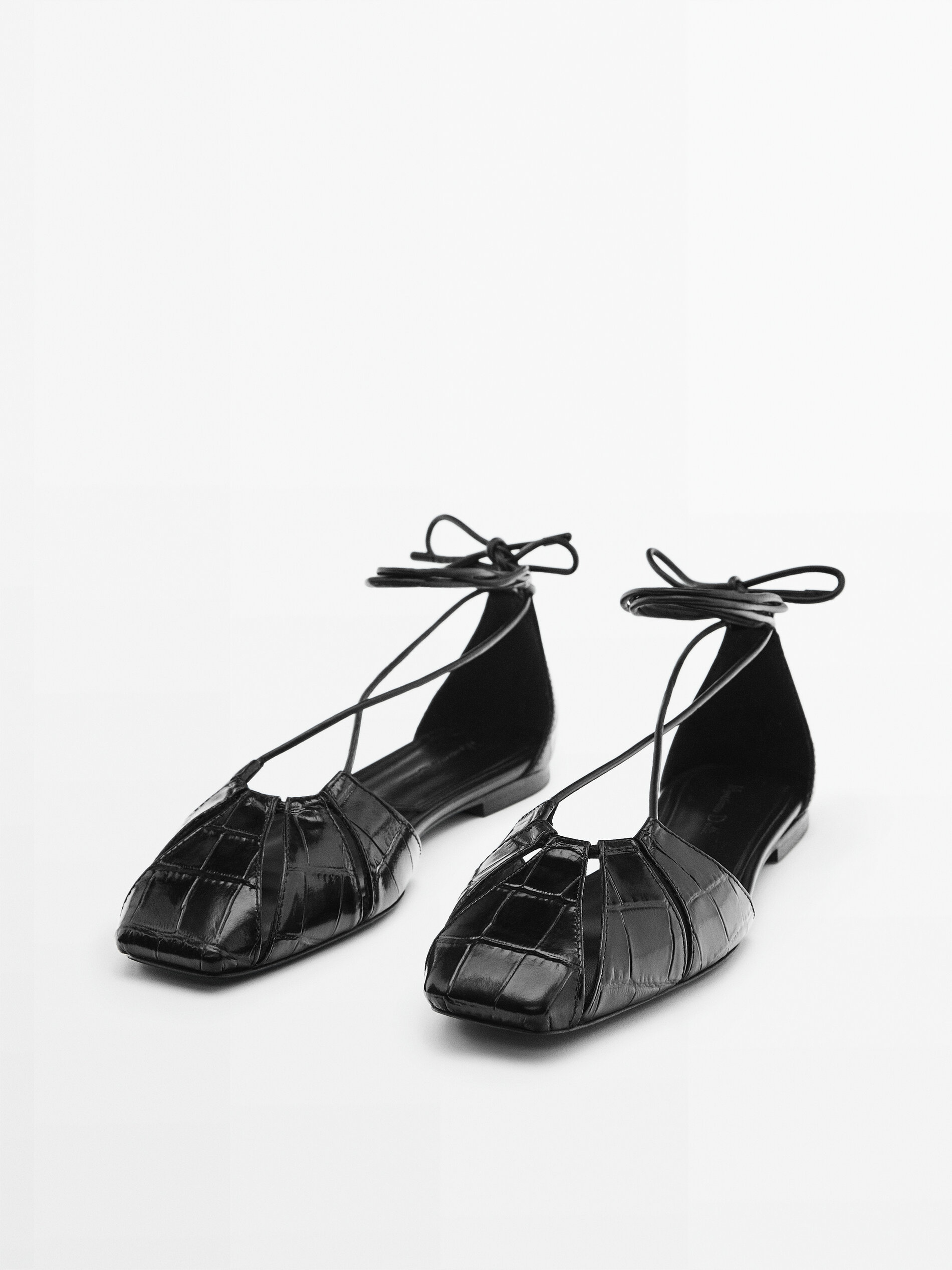 Zapato plano piel aberturas - NEGRO