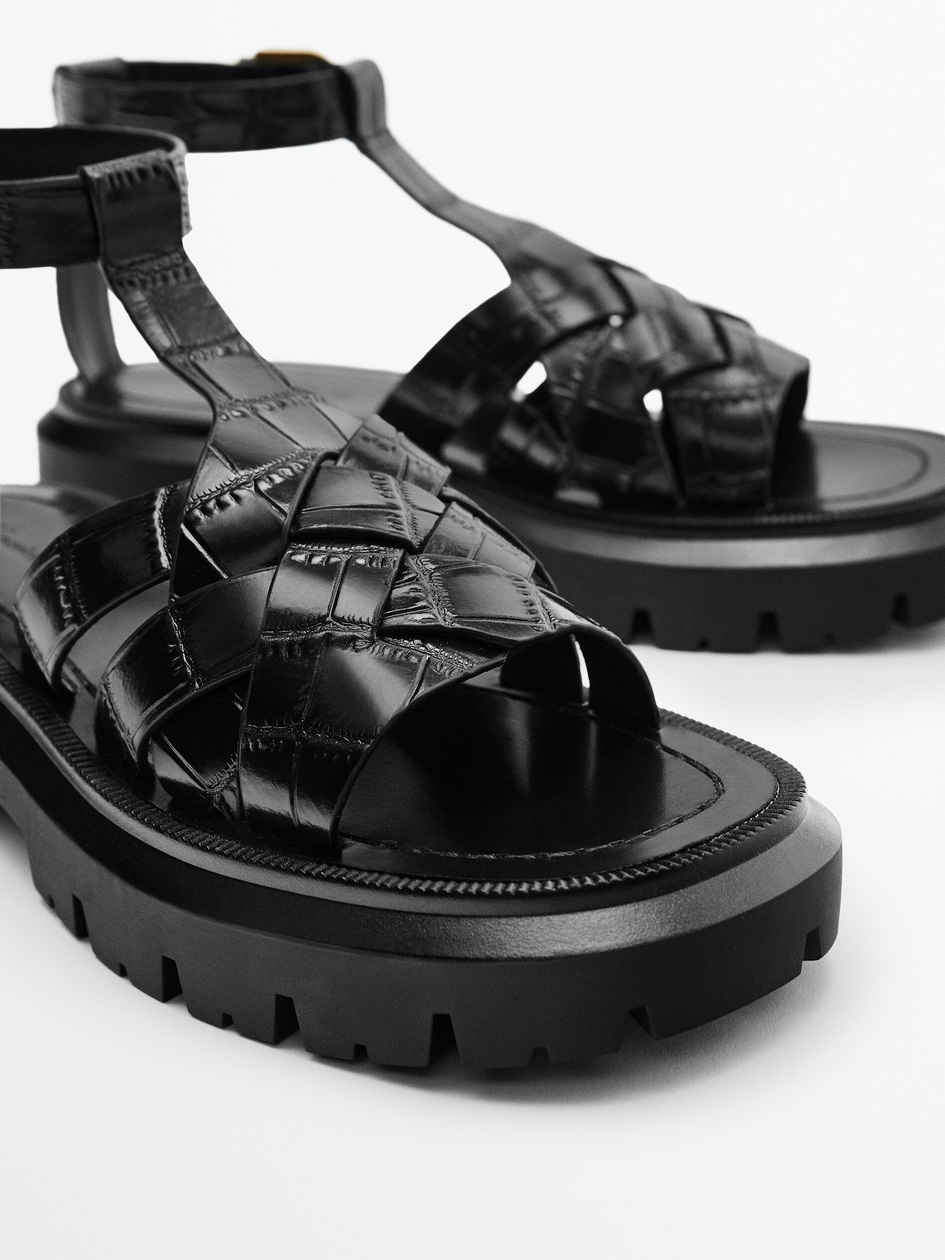 Sandalia piel super track - NEGRO