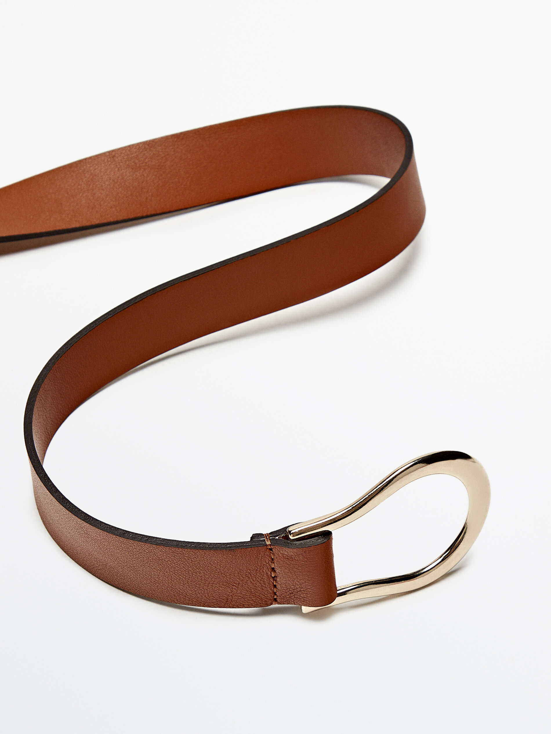 Cinturón largo de piel - CUERO