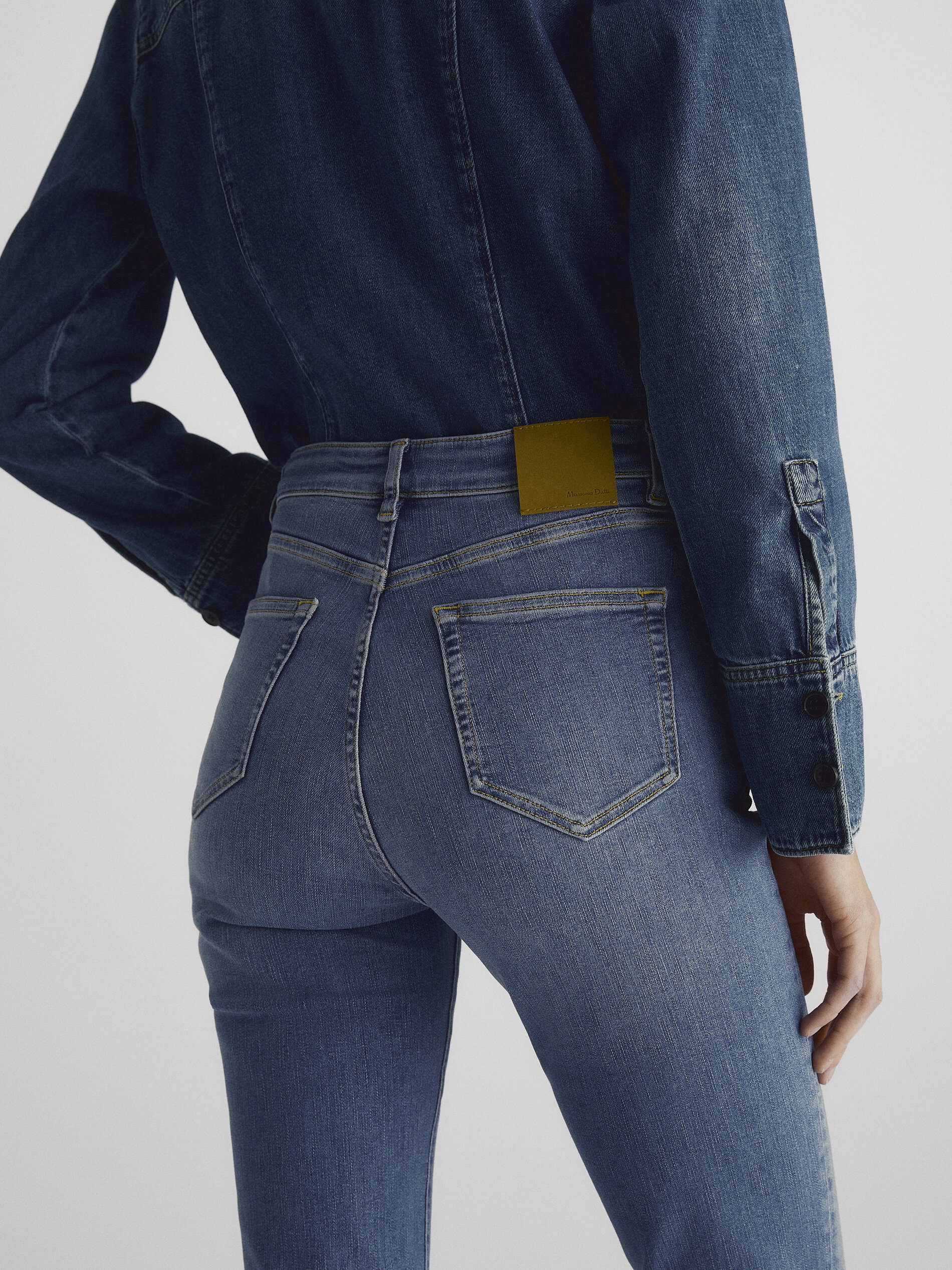 Pantalón vaquero tiro alto skinny flare - Azul Claro