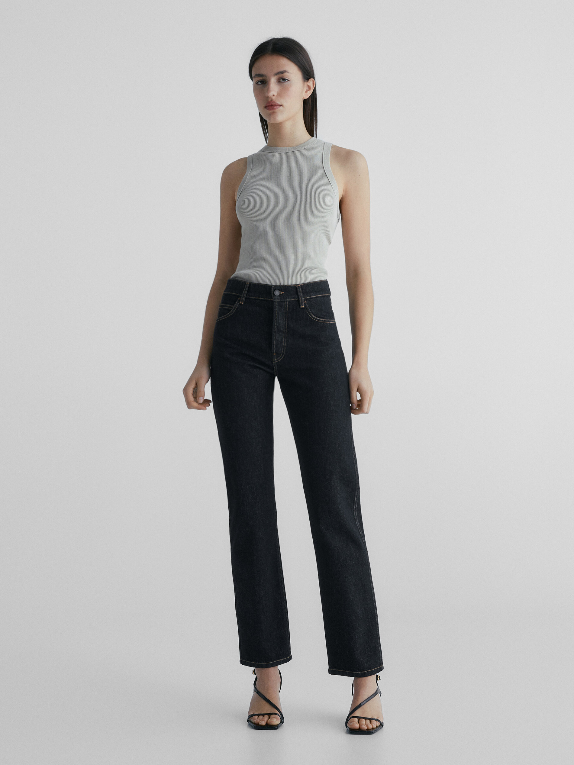 Pantalón vaquero tiro alto slim fit - NEGRO