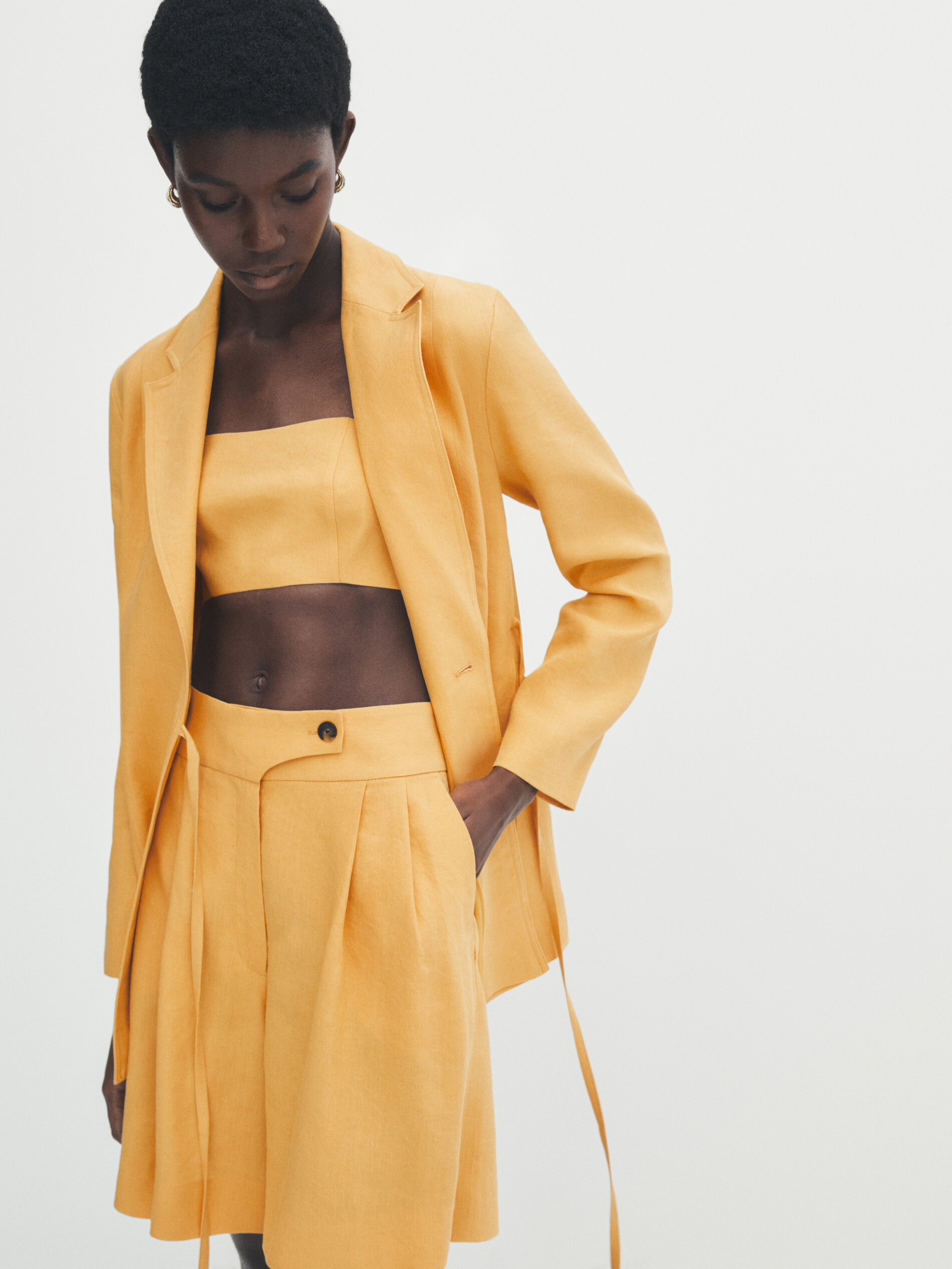 Bermuda larga pinzas - AMARILLO MOSTAZA