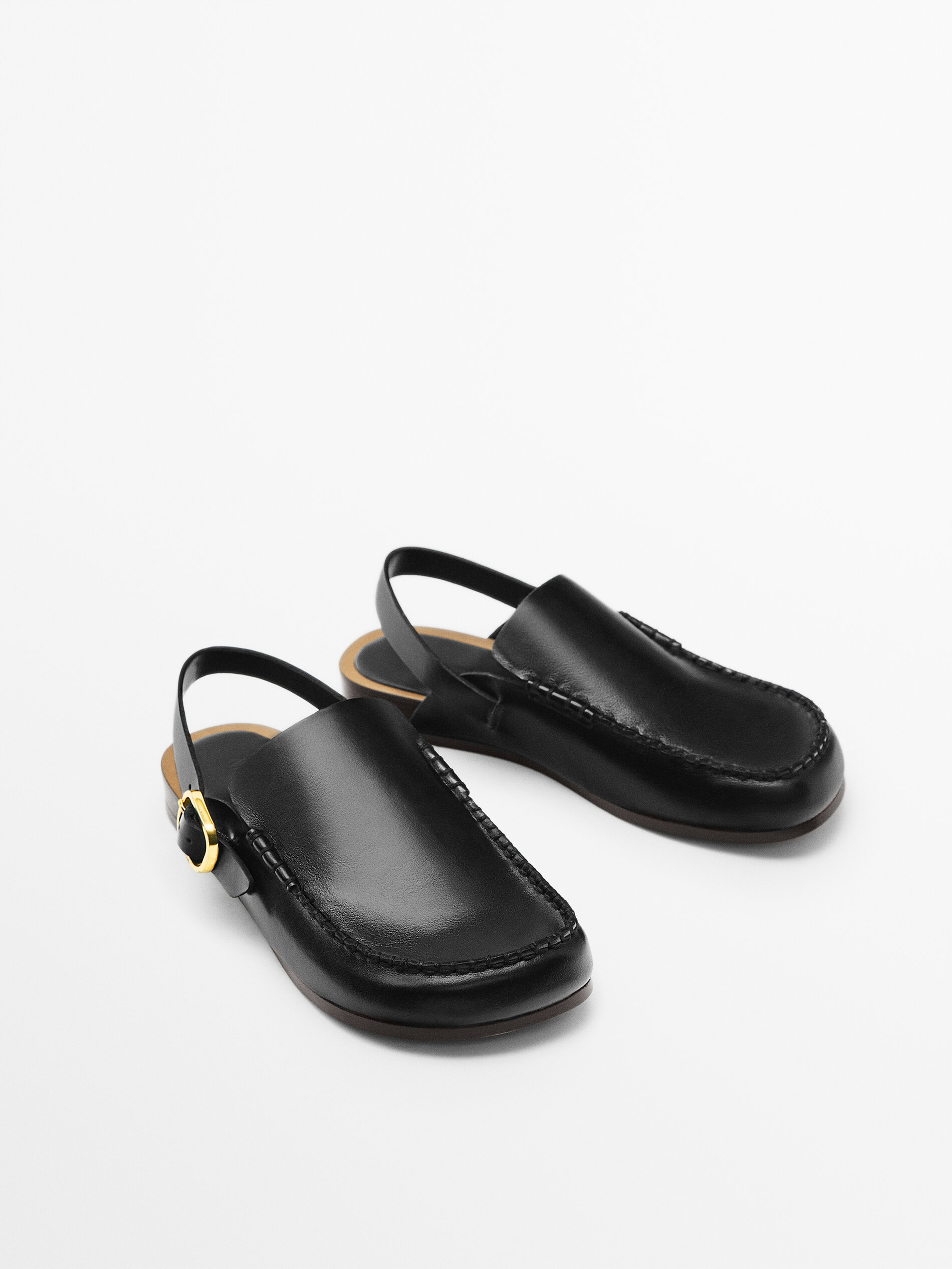 Zueco piel bordón hebilla metálica - NEGRO