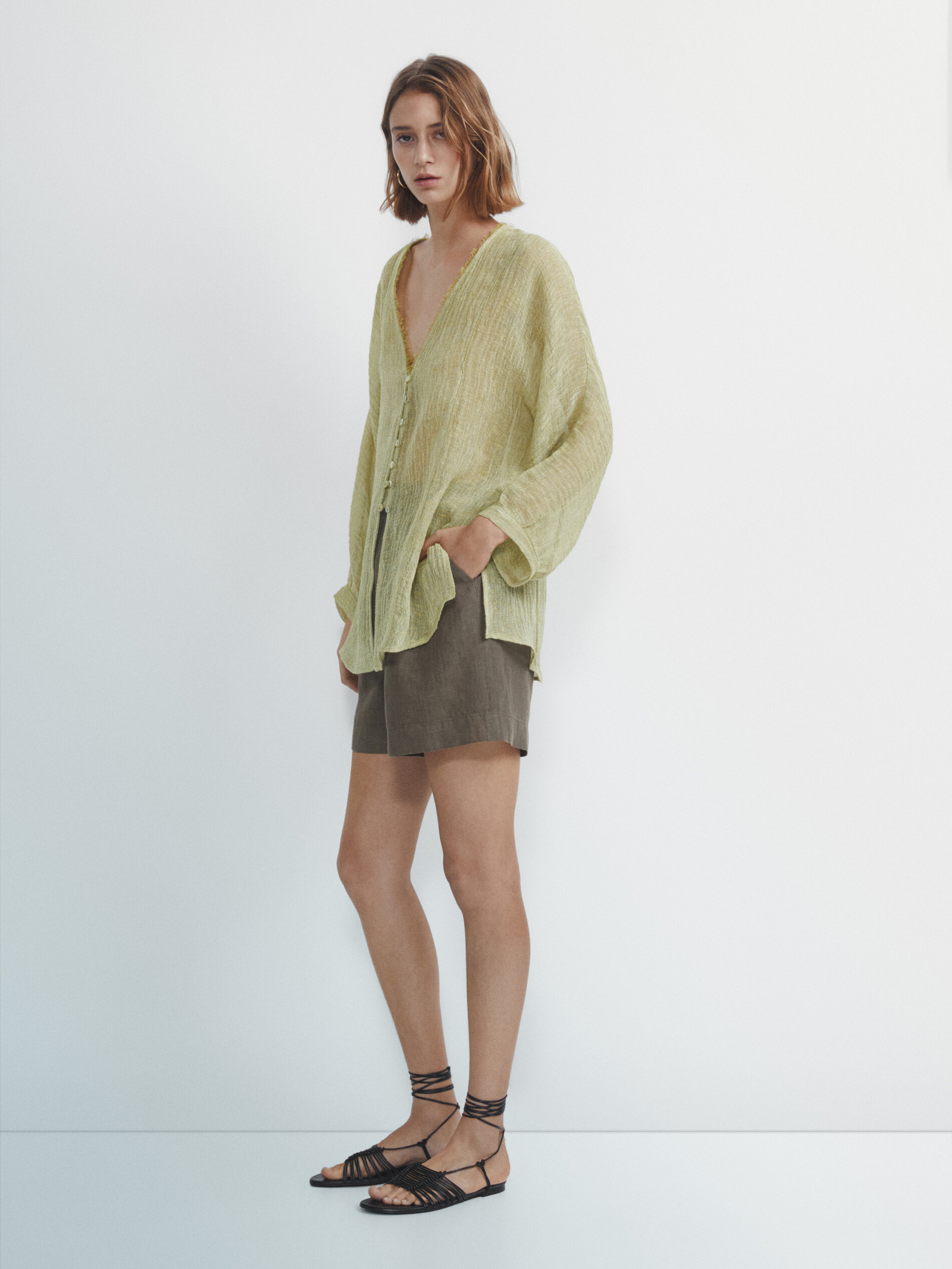 Camisa mezcla lino acabado gofrado - Piedra