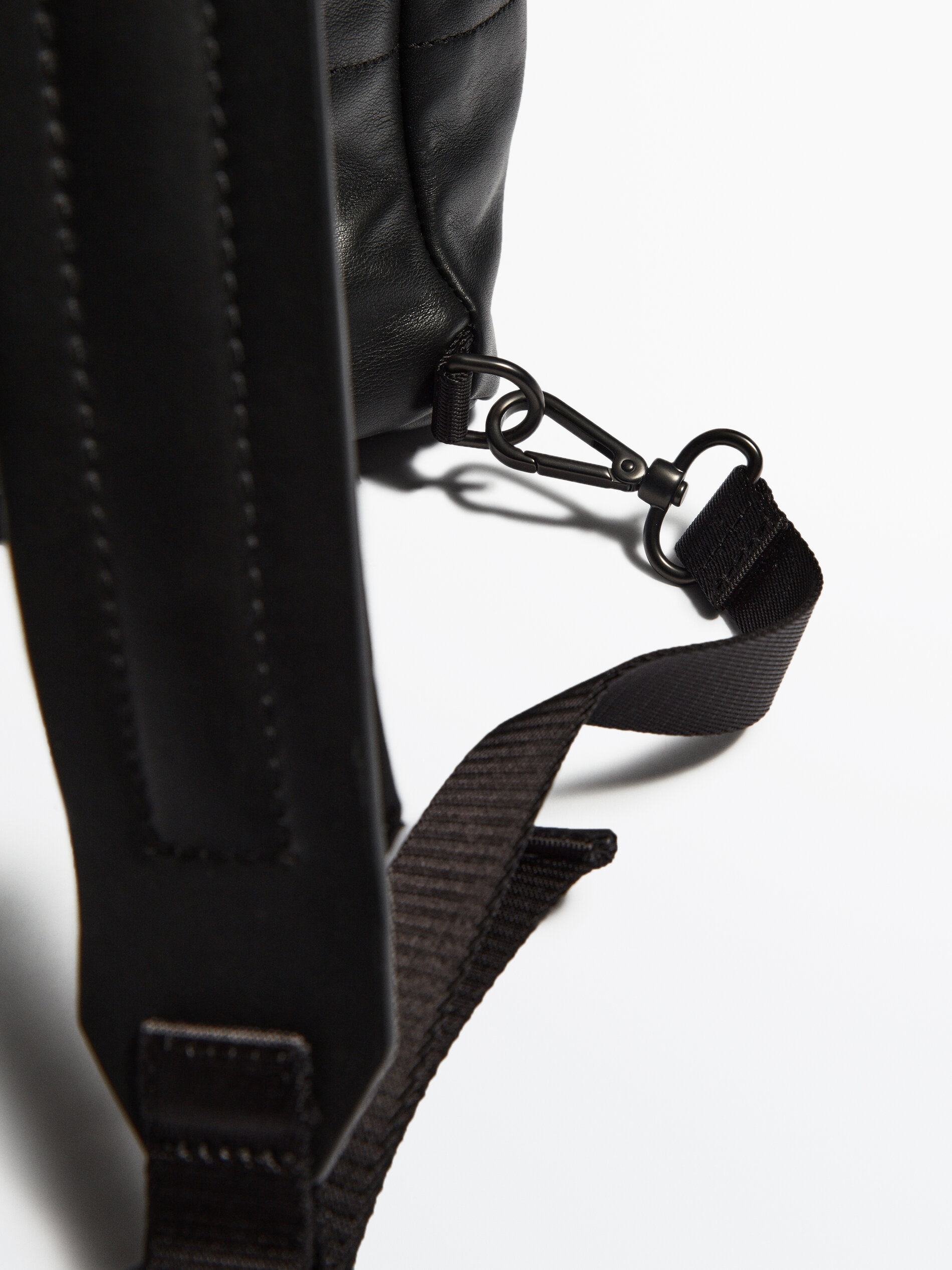 Mochila negra piel -Studio - NEGRO