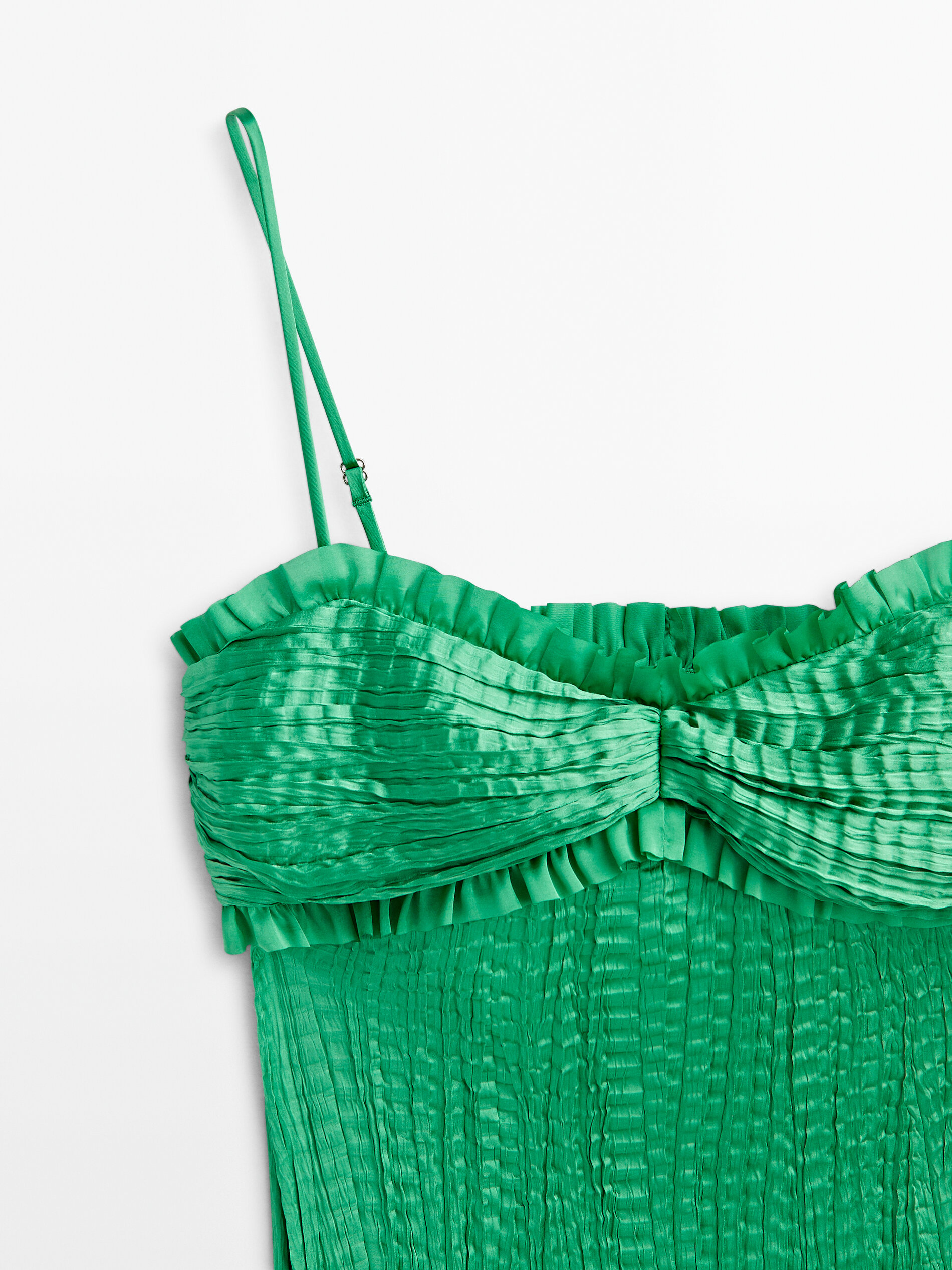 Vestido plisado escote volantes -Studio - VERDE