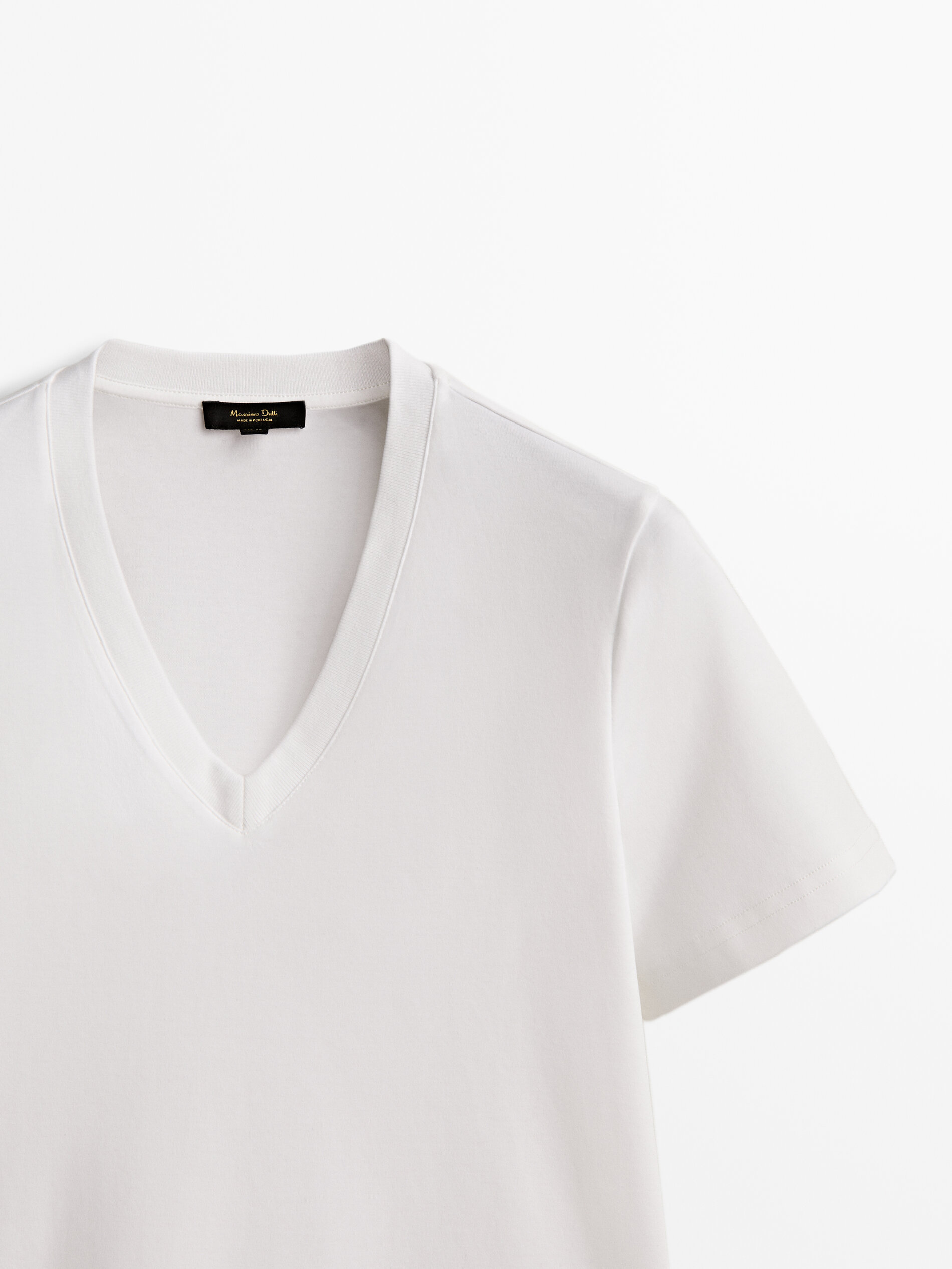 Camiseta cuello pico algodón - CRUDO