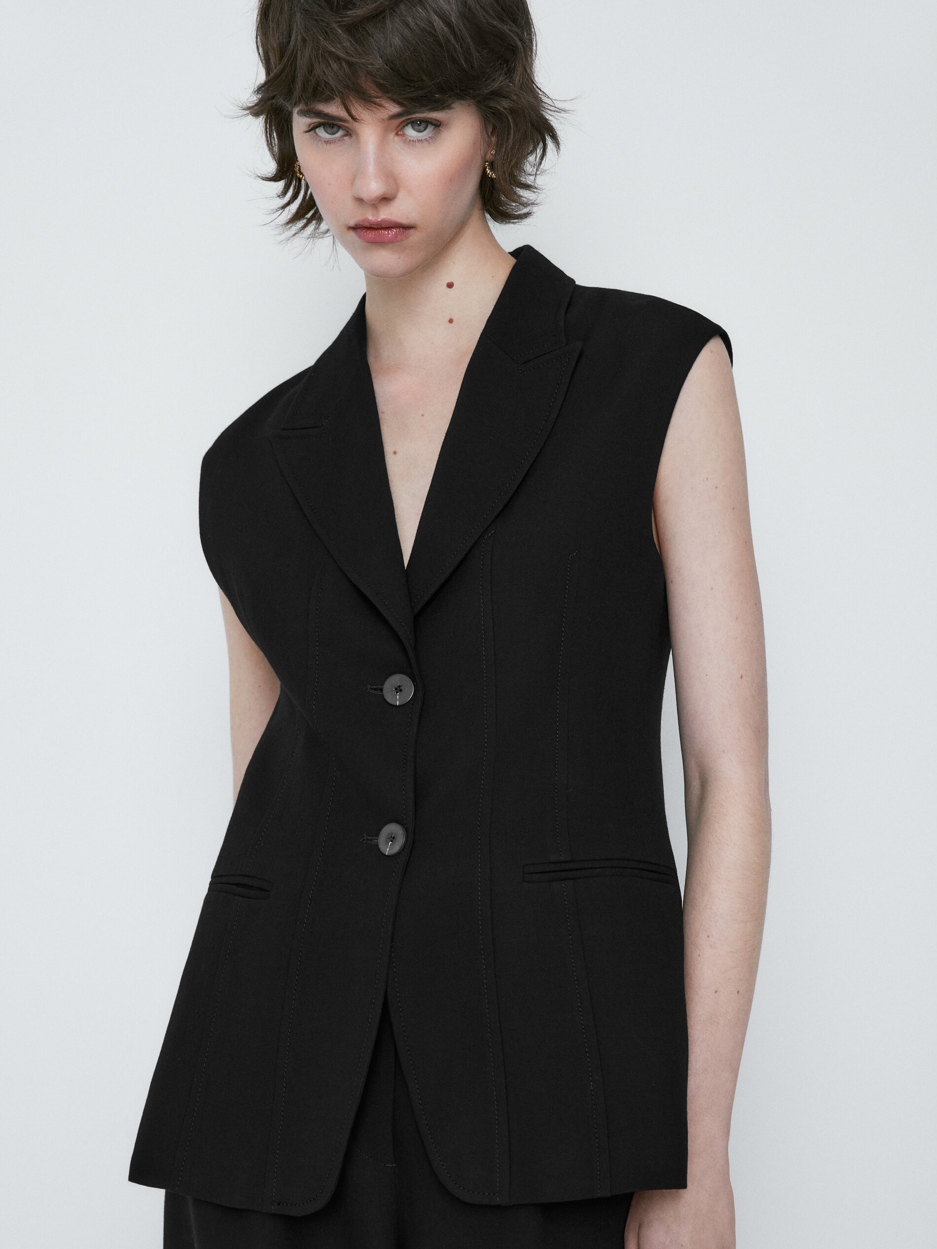 Chaleco entallado negro botones - NEGRO