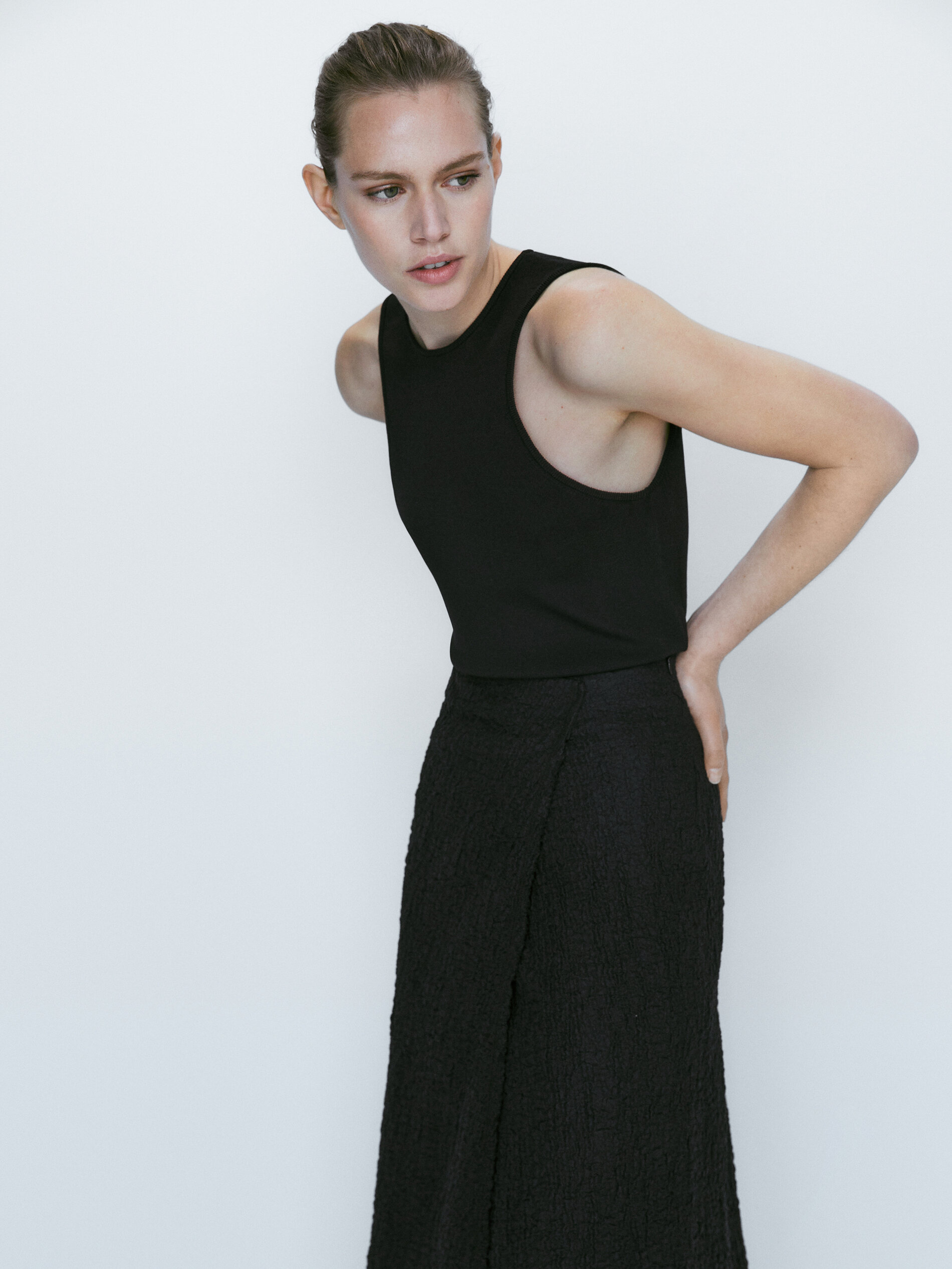 Falda midi cruzada textura - NEGRO