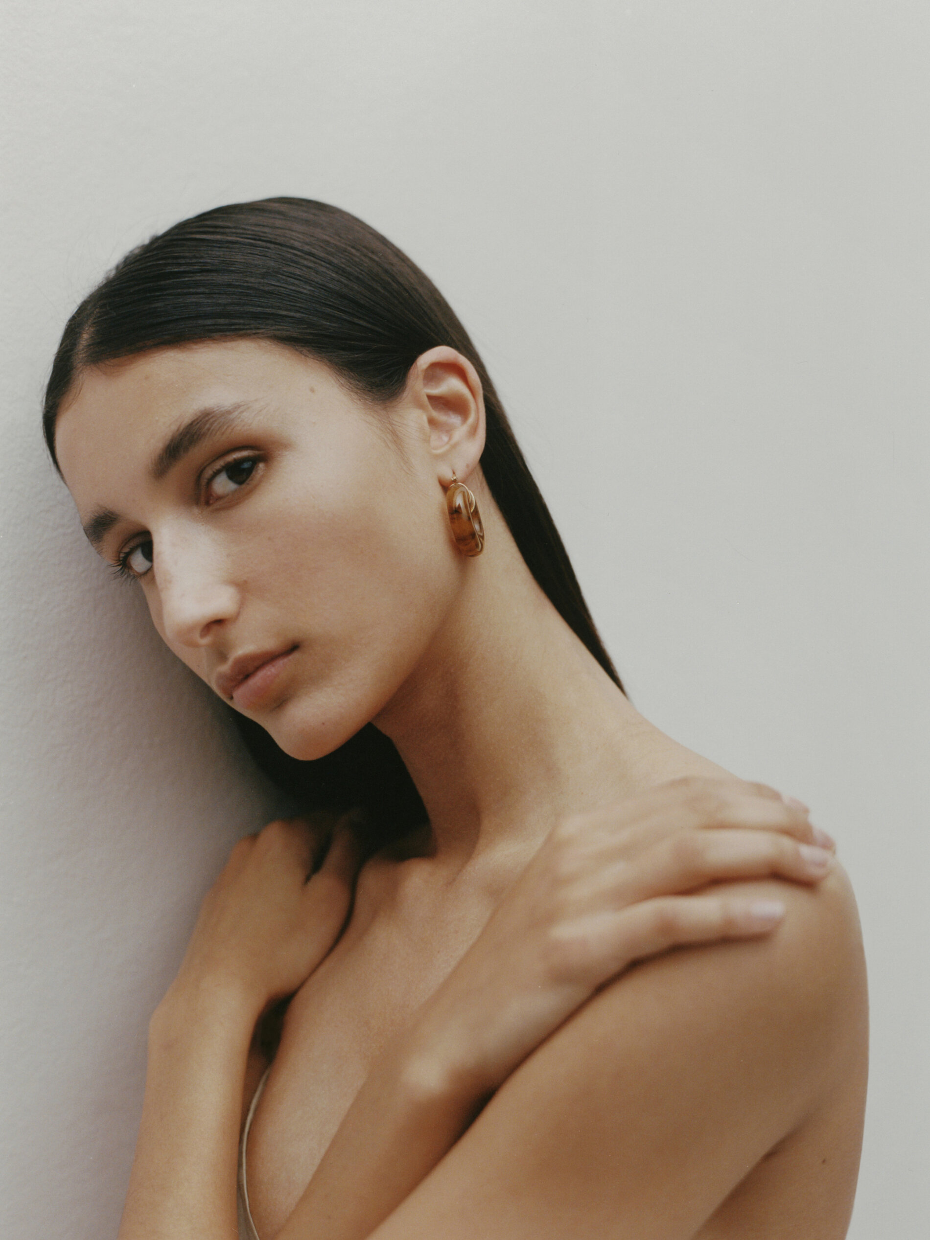 Pendientes resina efecto carey baño oro - DORADO