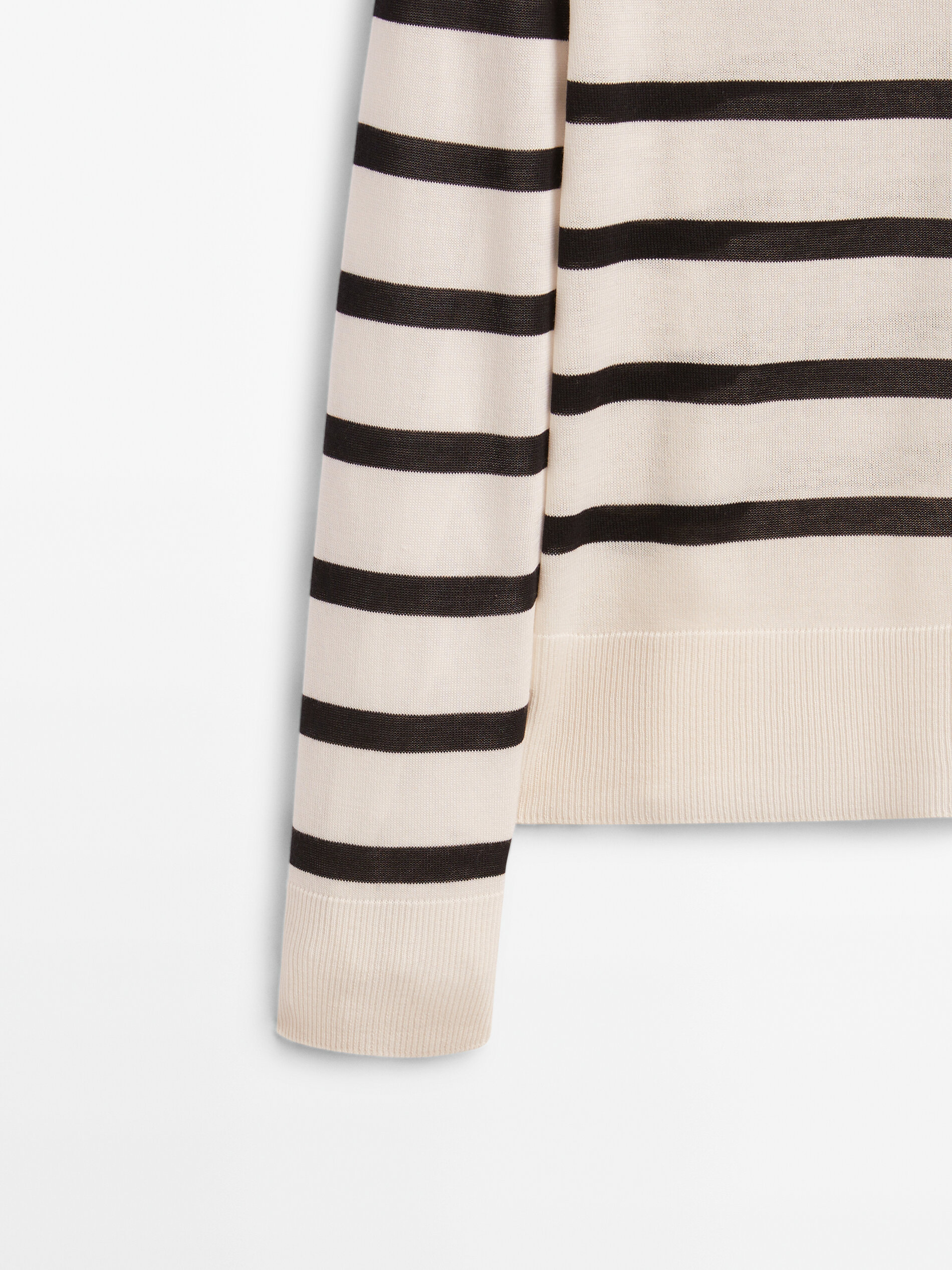 Jersey punto extrafino cuello pico - CRUDO