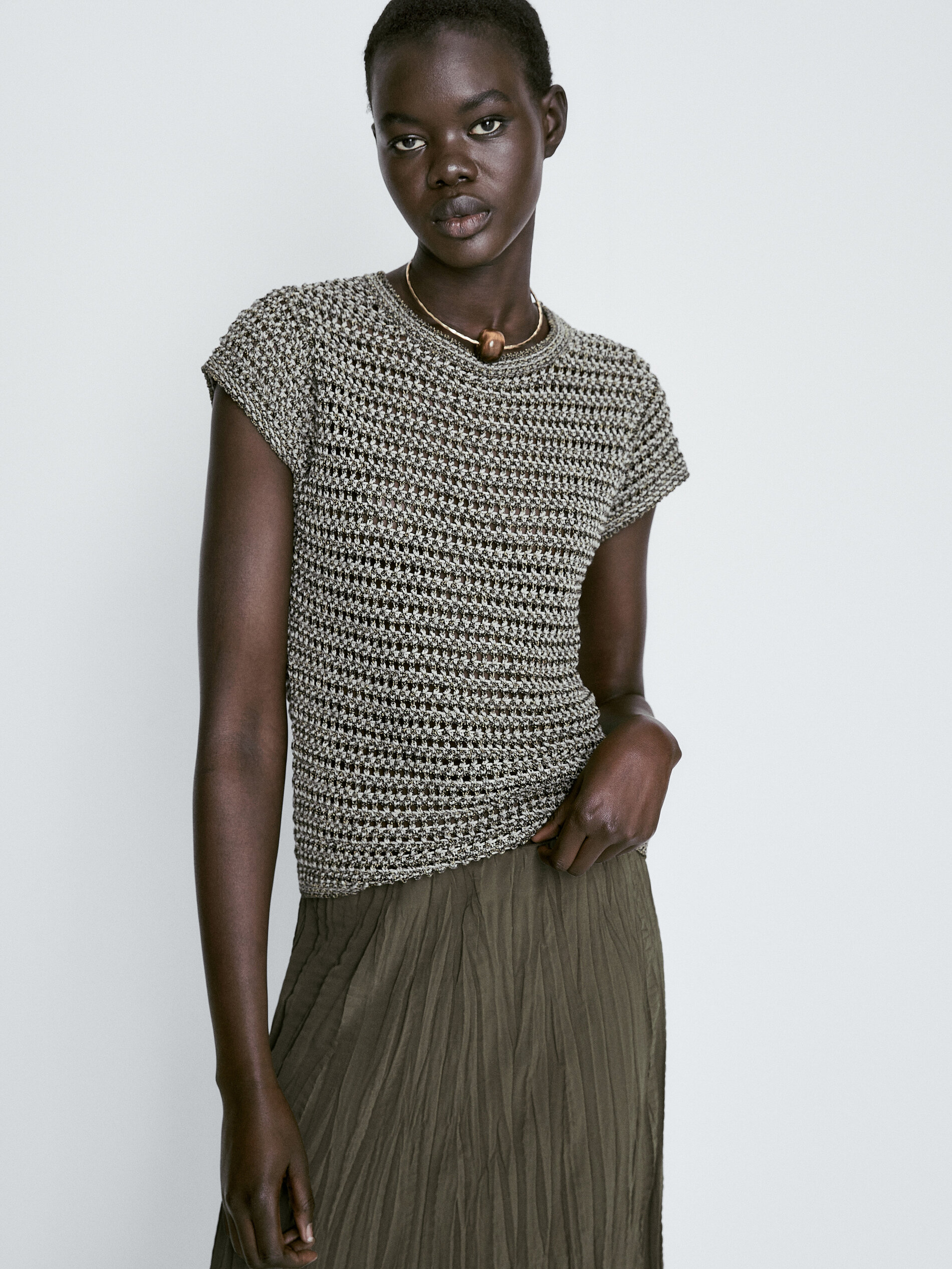 Falda midi plisada - KAKI