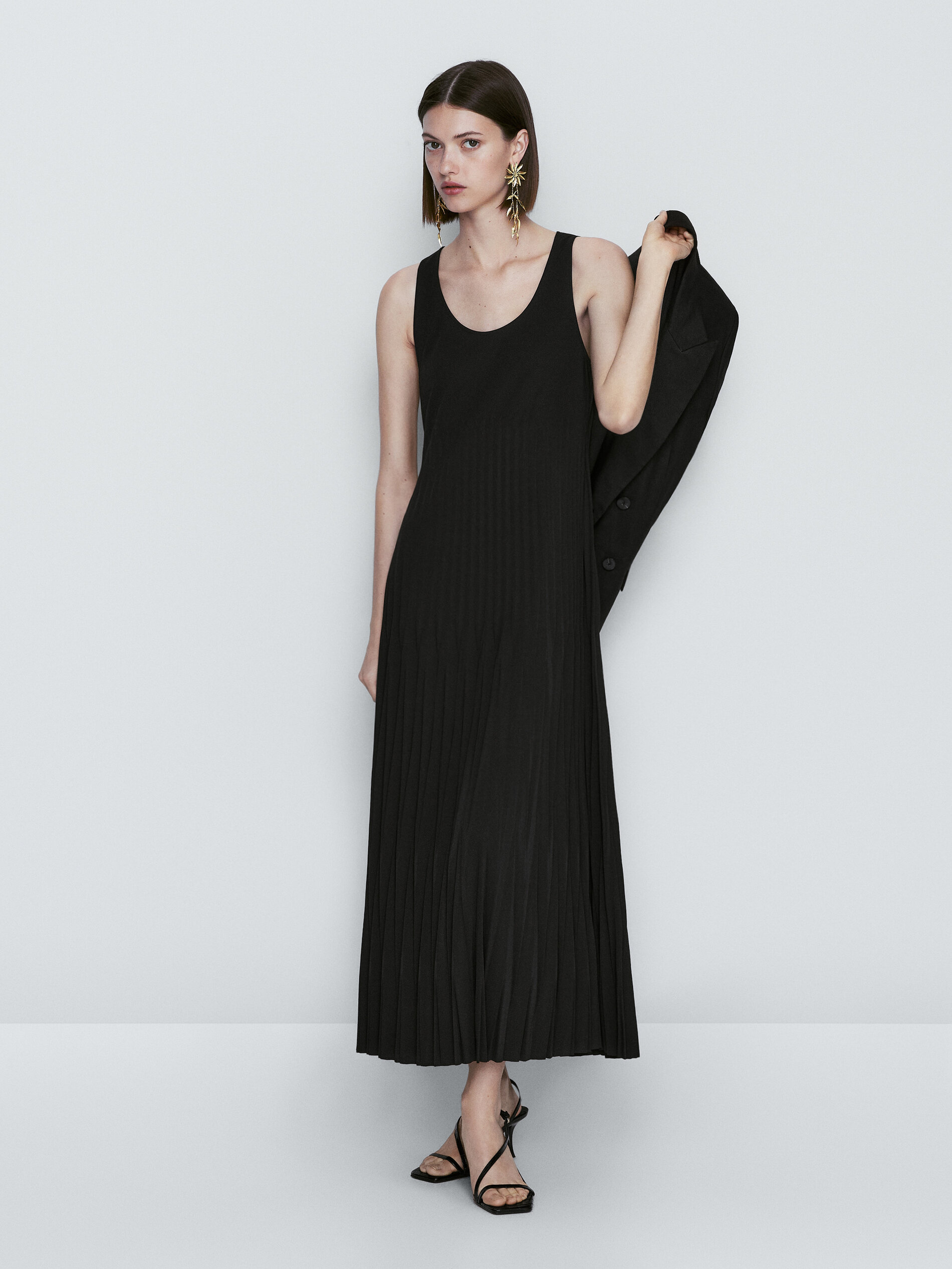Vestido plisado negro - NEGRO