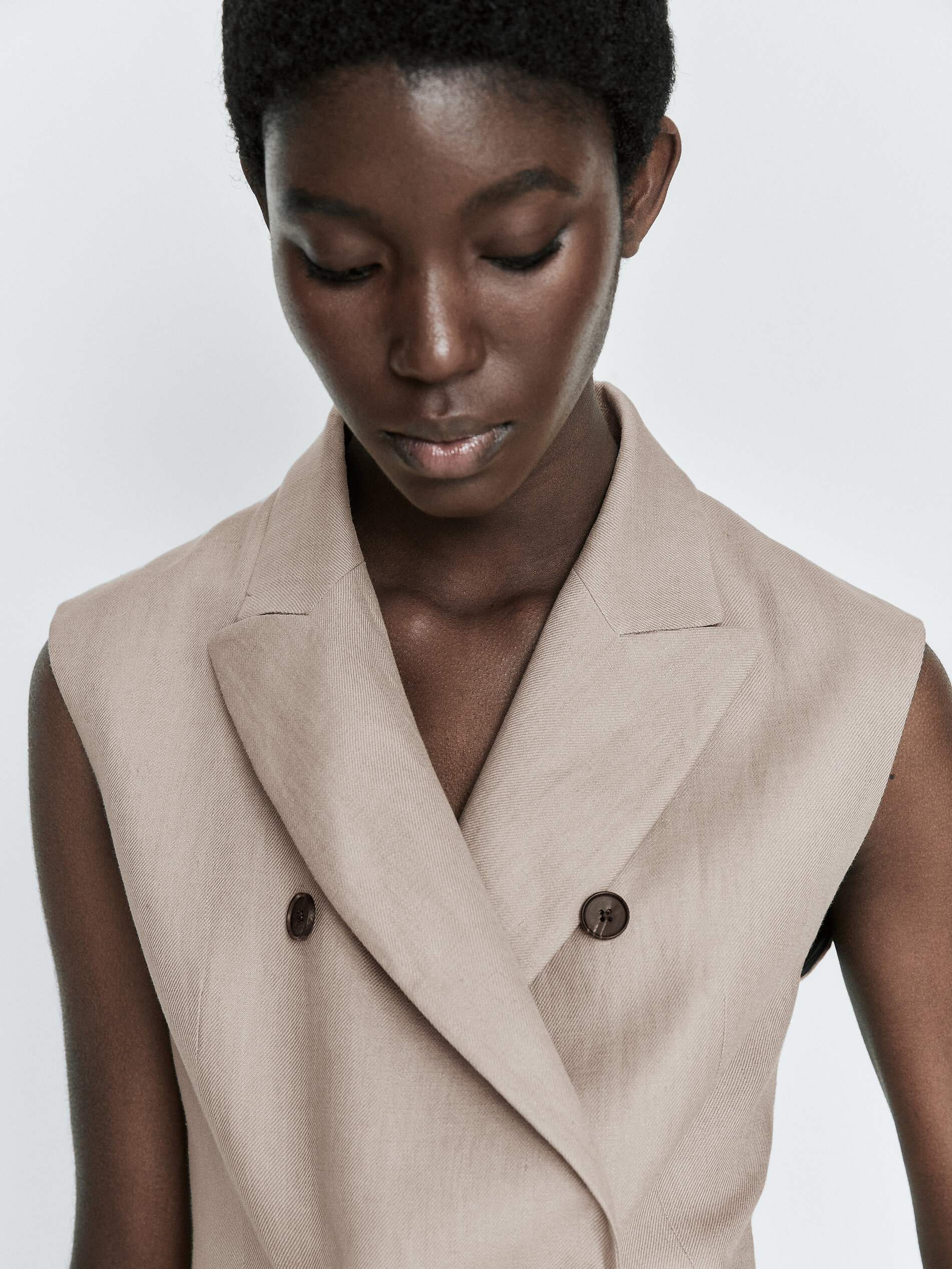 Chaleco largo cruzado 100% lino - VISÓN