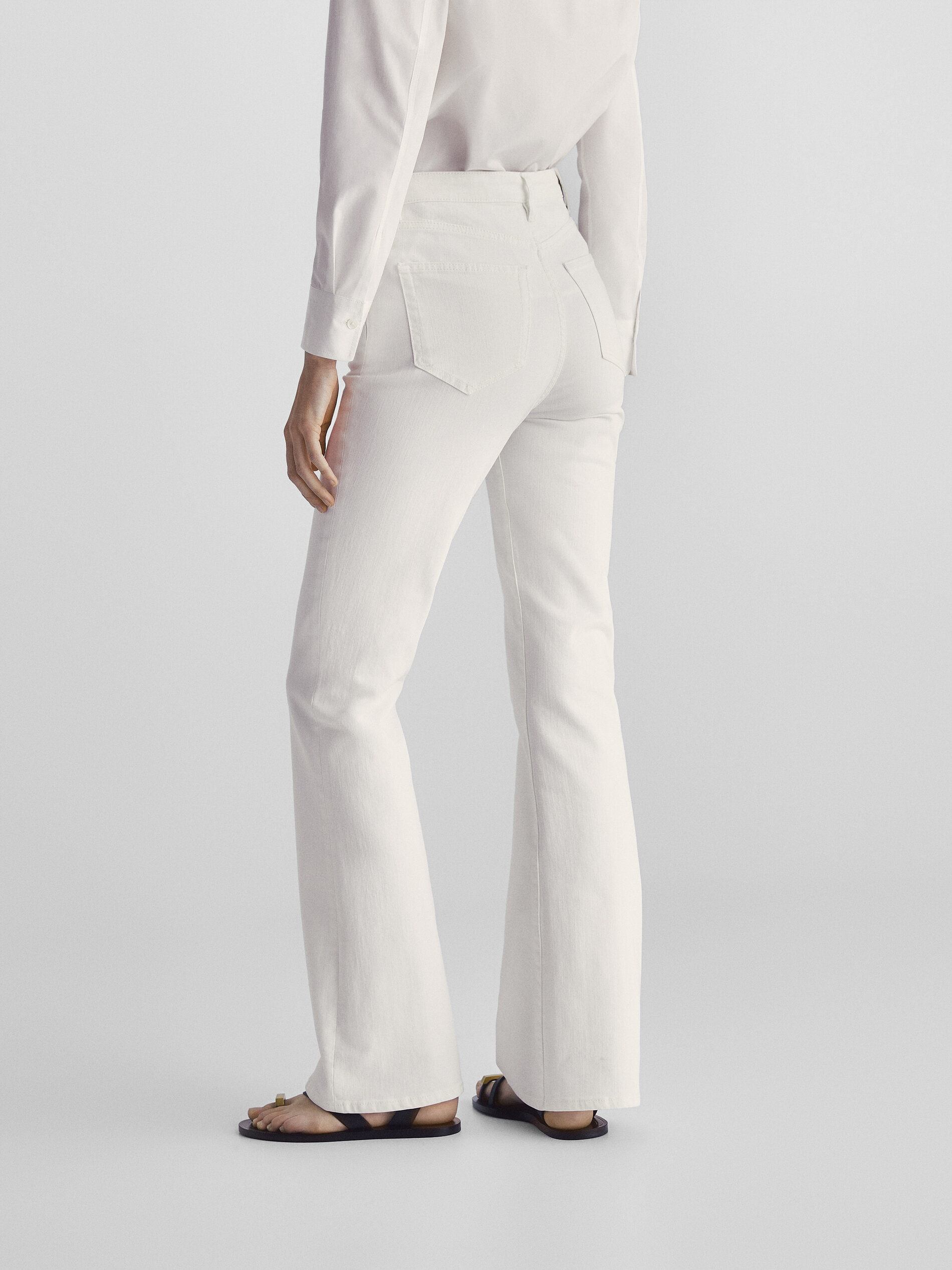 Pantalón vaquero tiro alto skinny flare - CRUDO