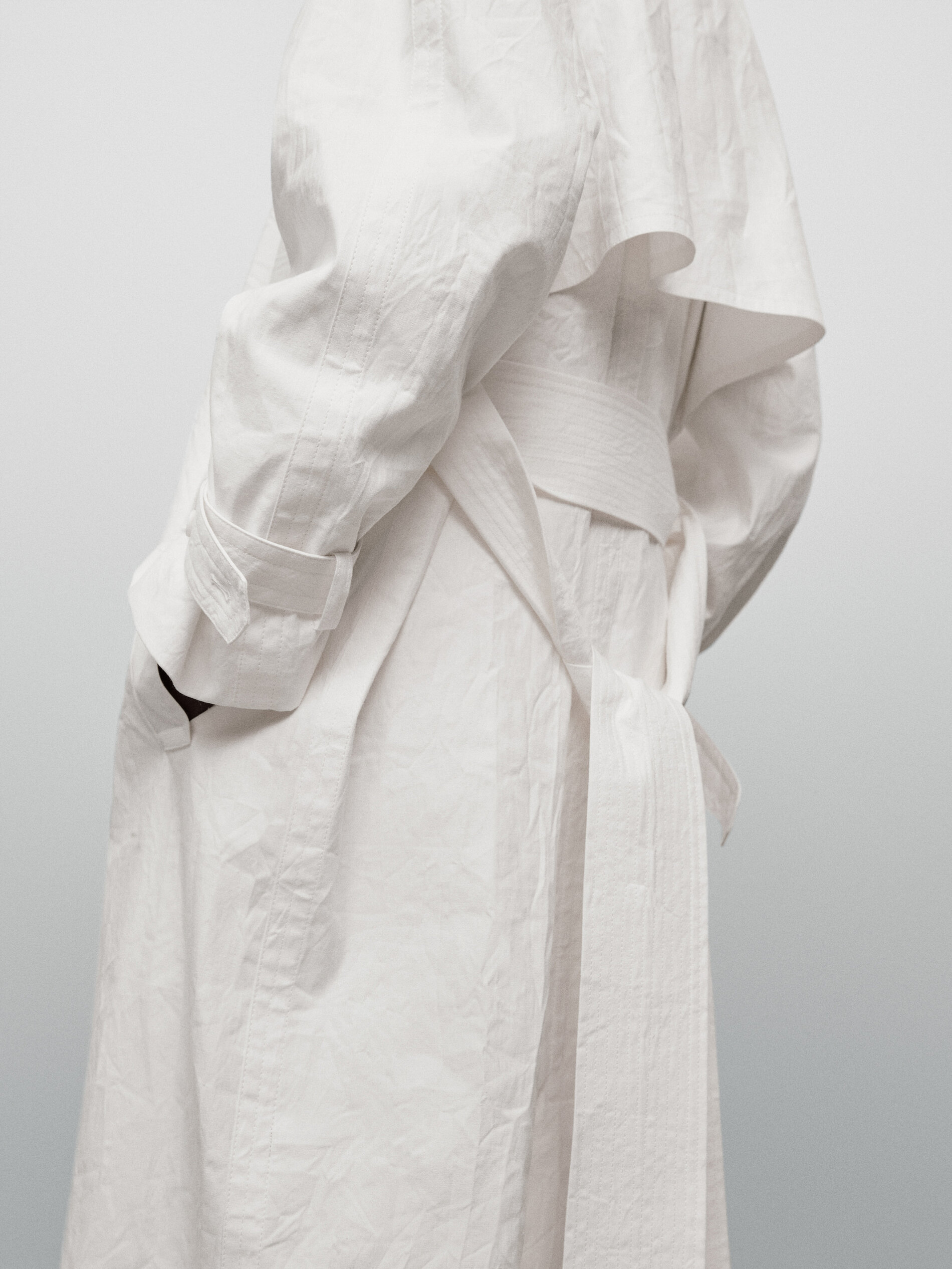 Gabardina efecto arrugado Limited edition - CRUDO