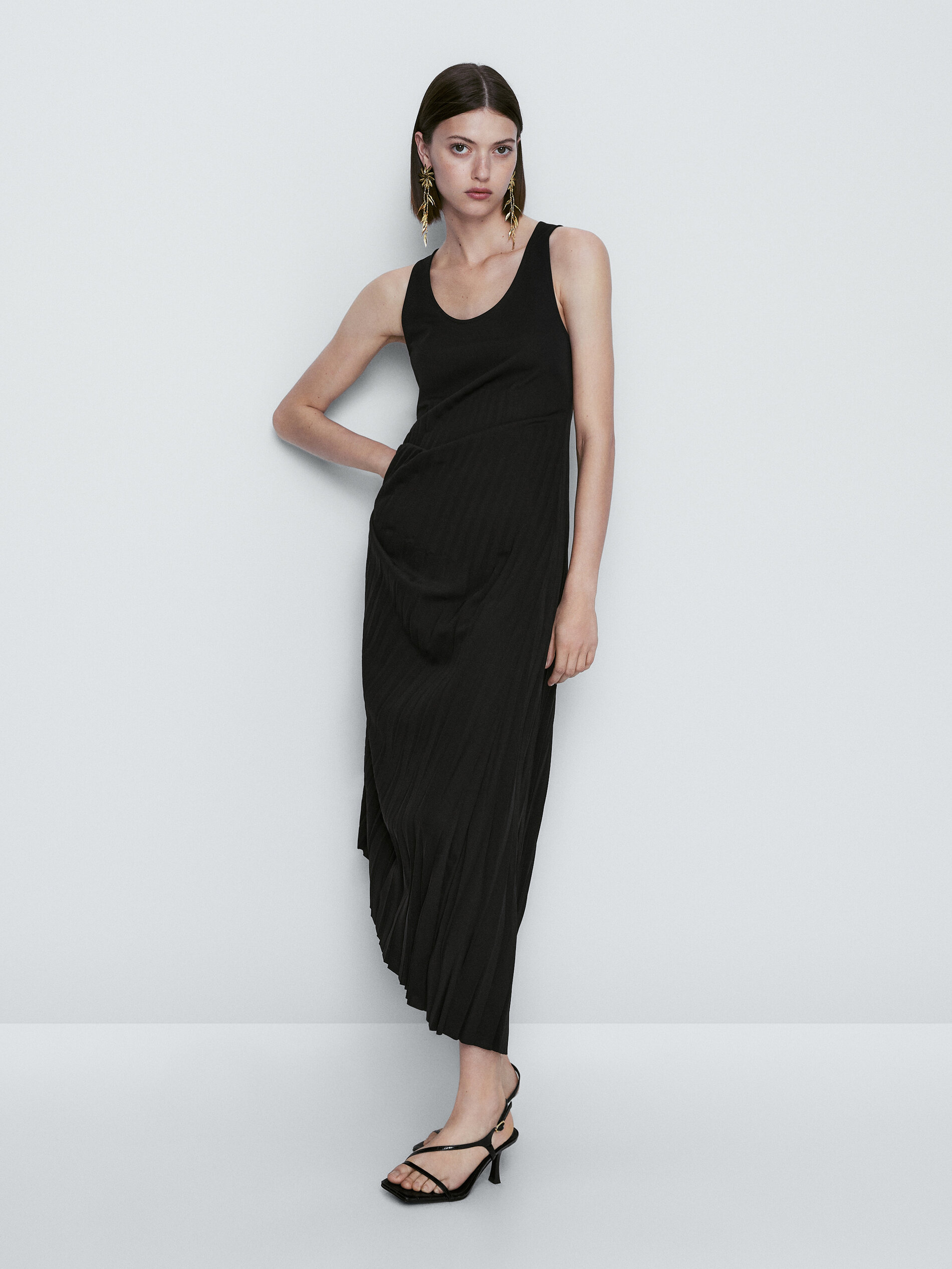 Vestido plisado negro - NEGRO