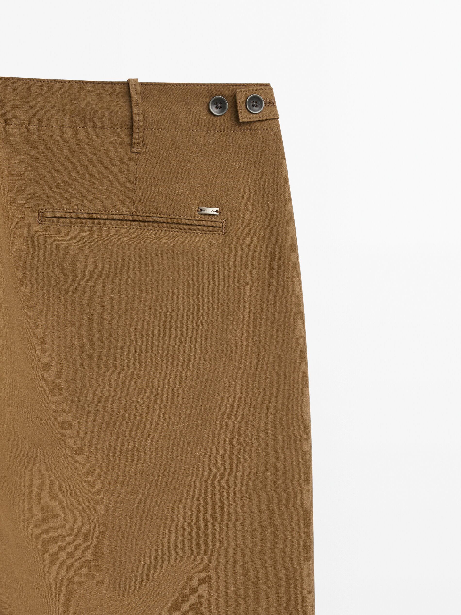 Pantalón chino con algodón y lino tapered fit - TOSTADO