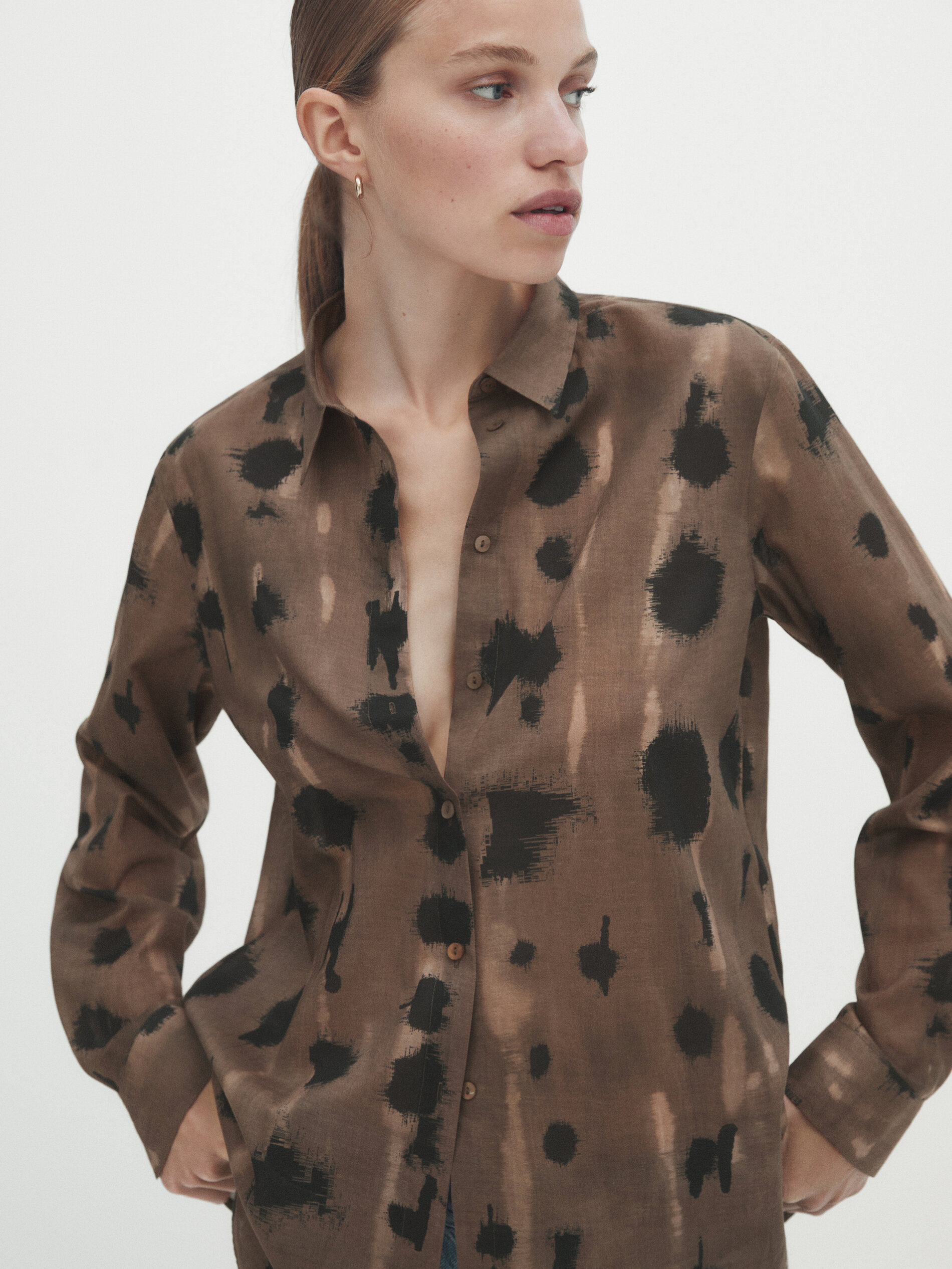 Camisa estampado manchas - MARRÓN