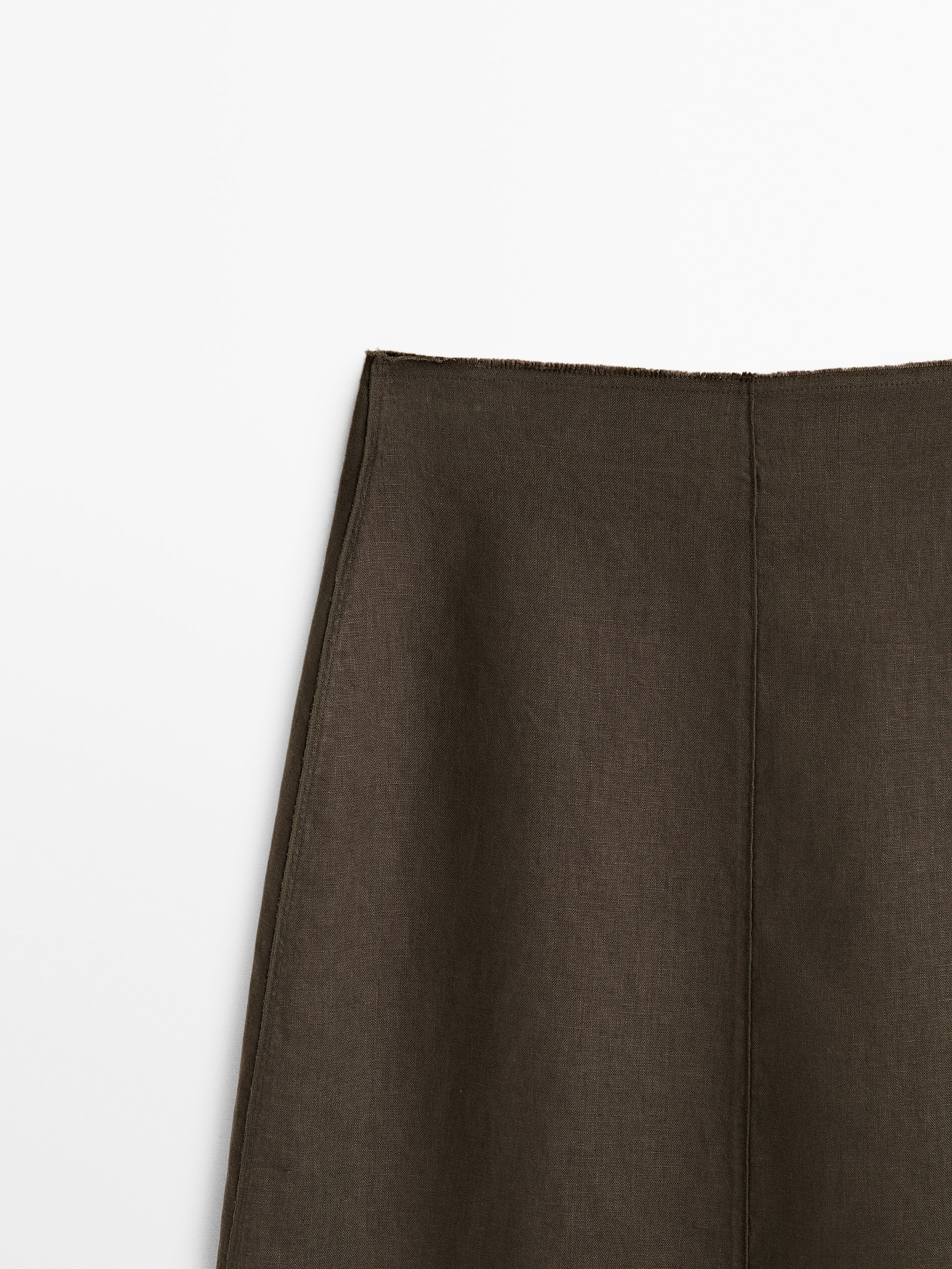 Falda midi lino detalle costura - KAKI