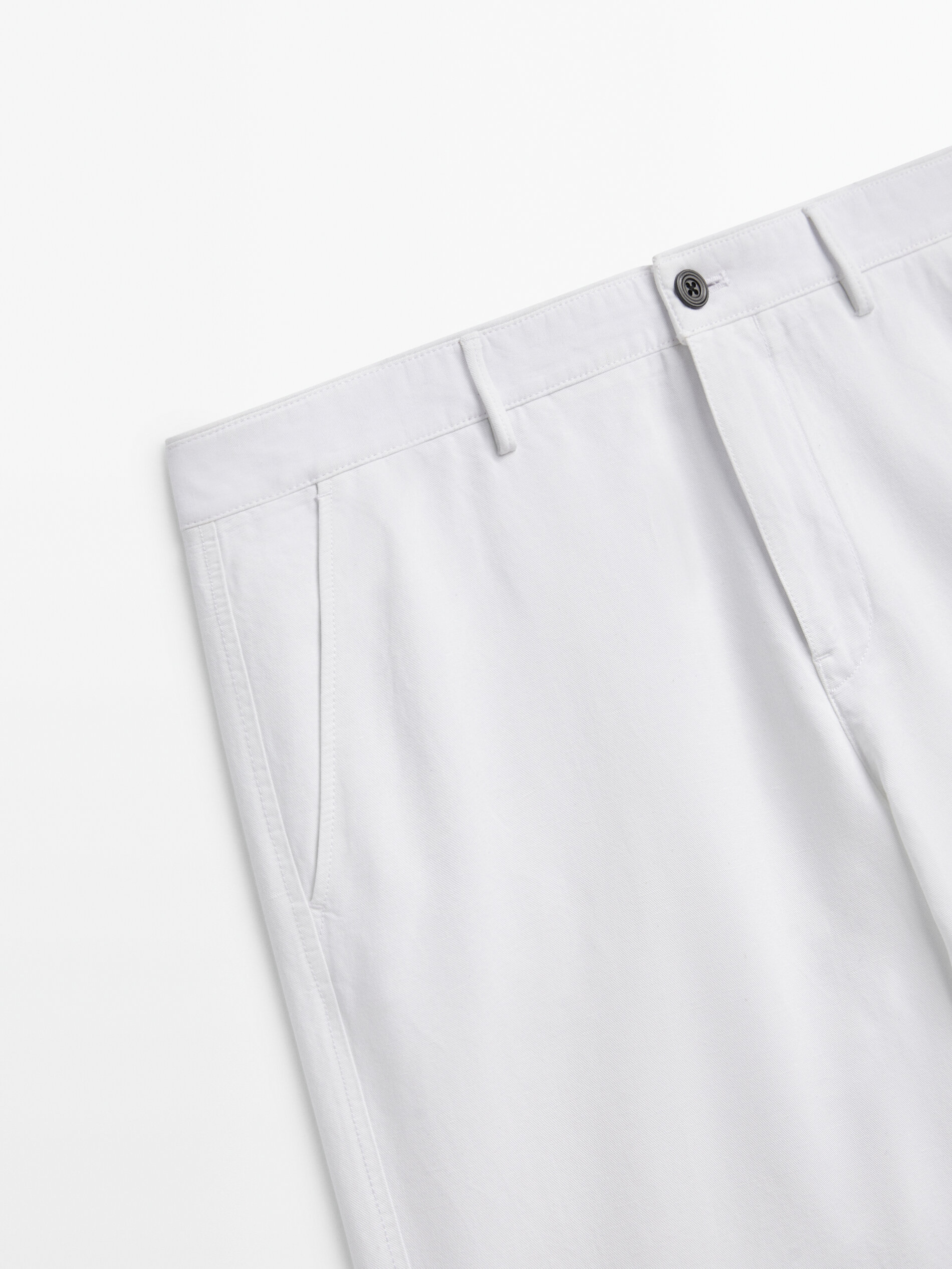 Bermuda con lino y algodón - BLANCO