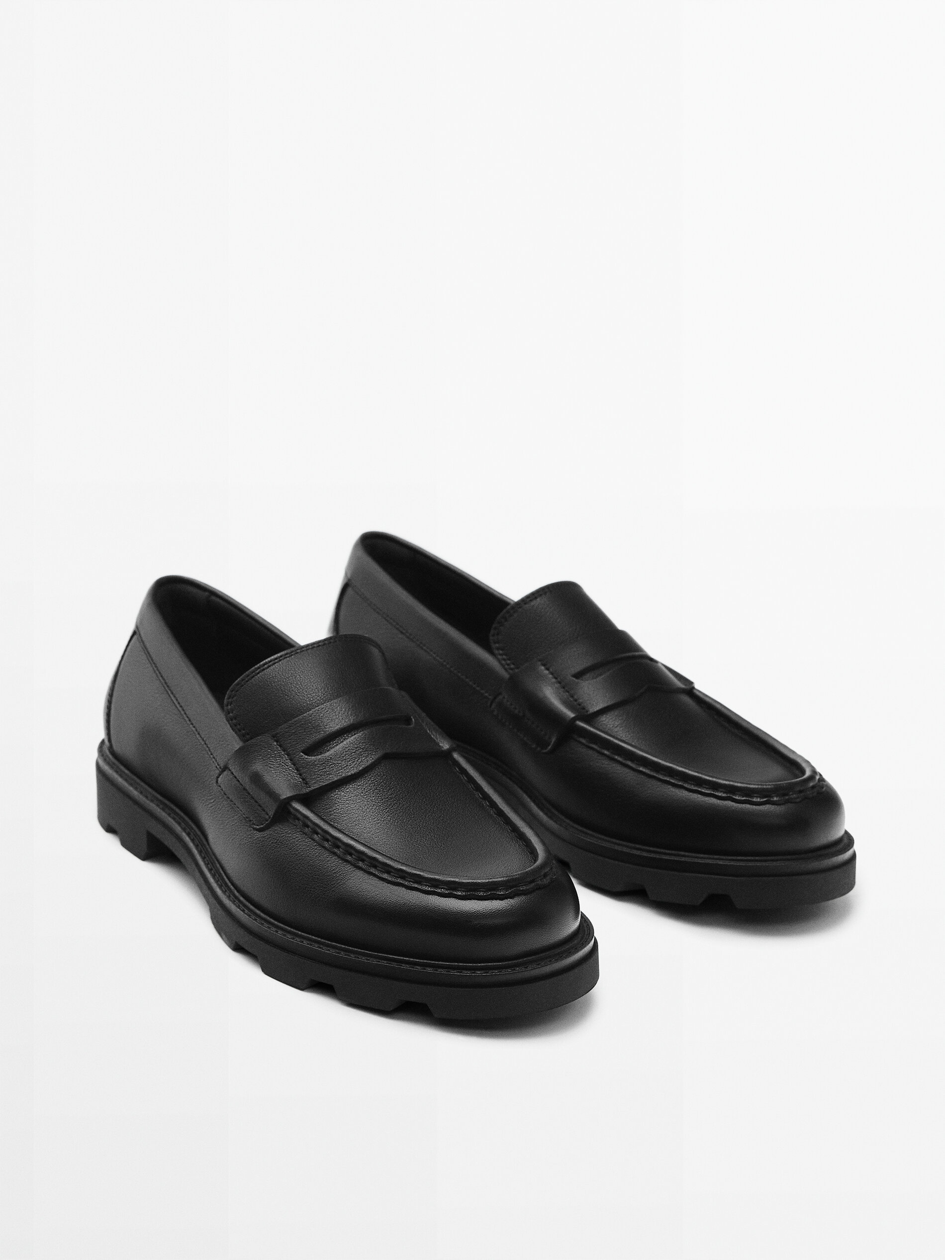 Mocasín piel napa piso track - NEGRO