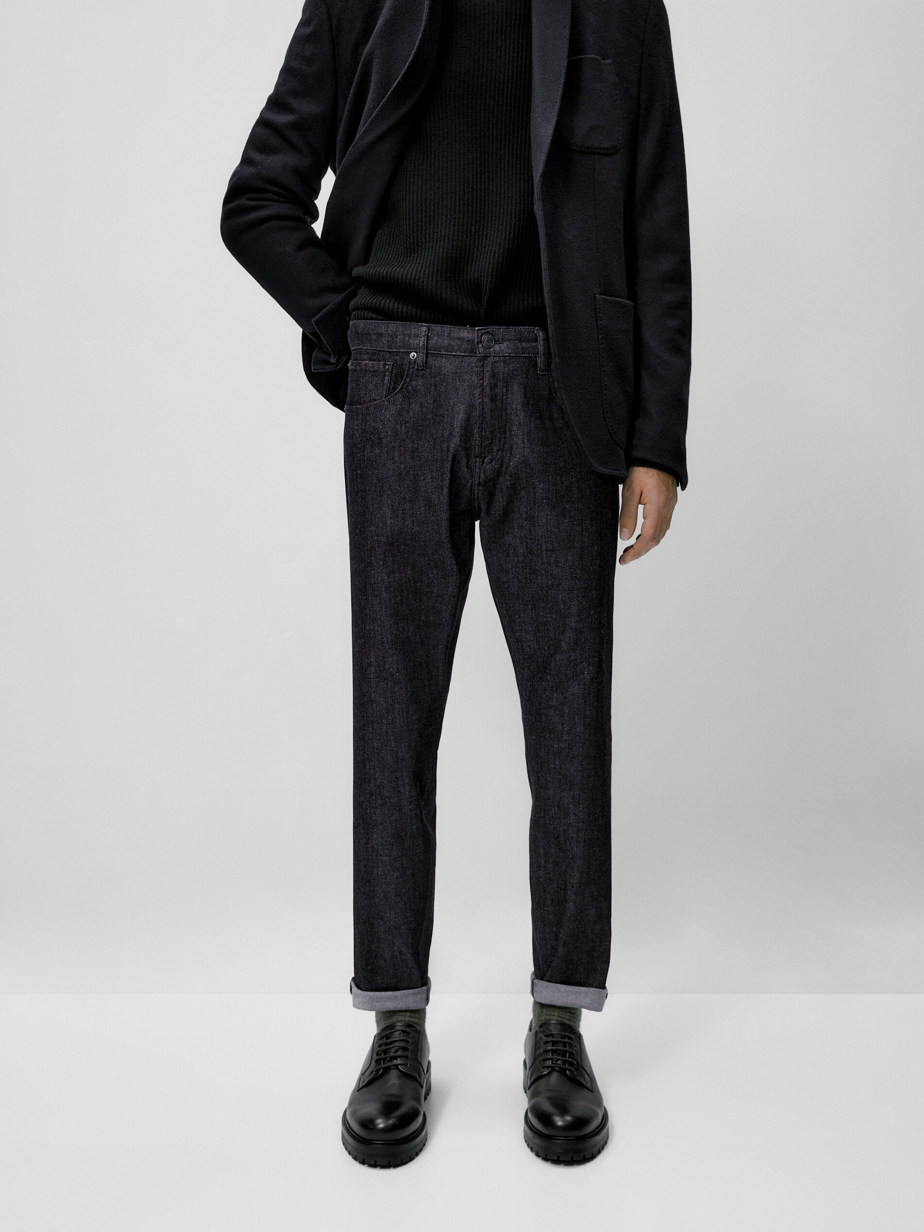 Pantalón vaquero desencolado tapered fit - INDIGO