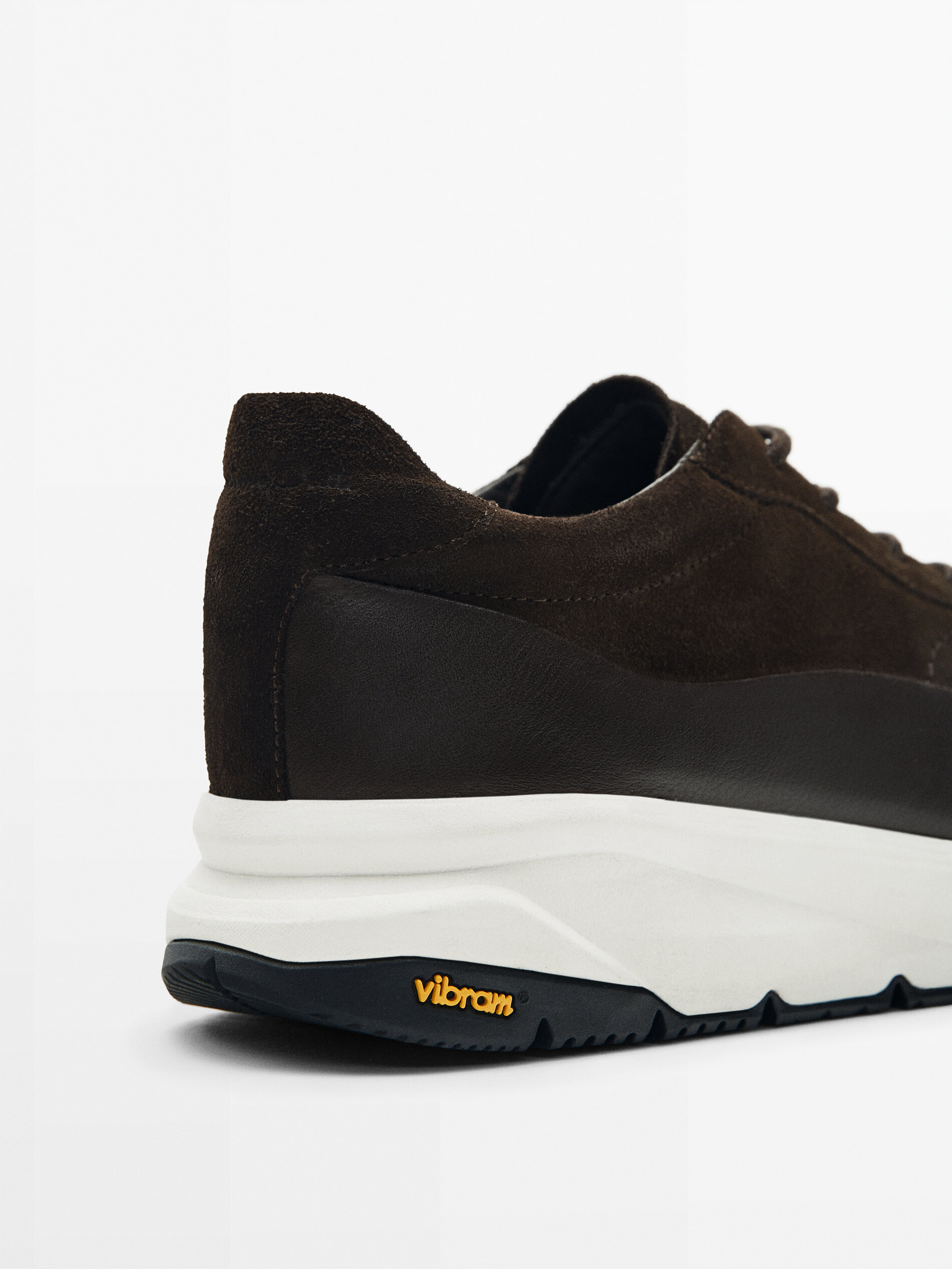 DEPORTIVO MARRÓN PISO VIBRAM - MARRÓN