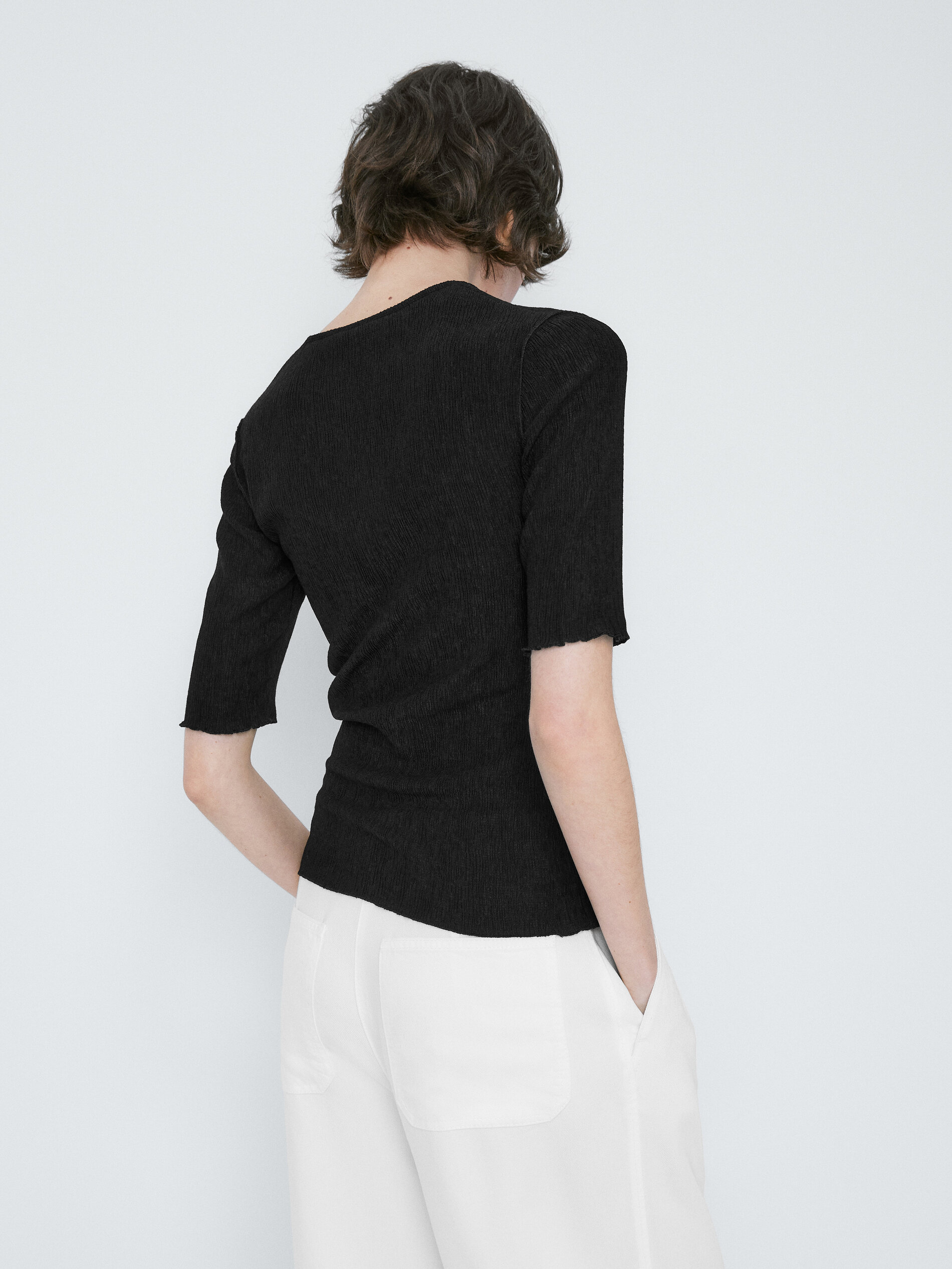 Camiseta nervio central efecto arrugado - NEGRO