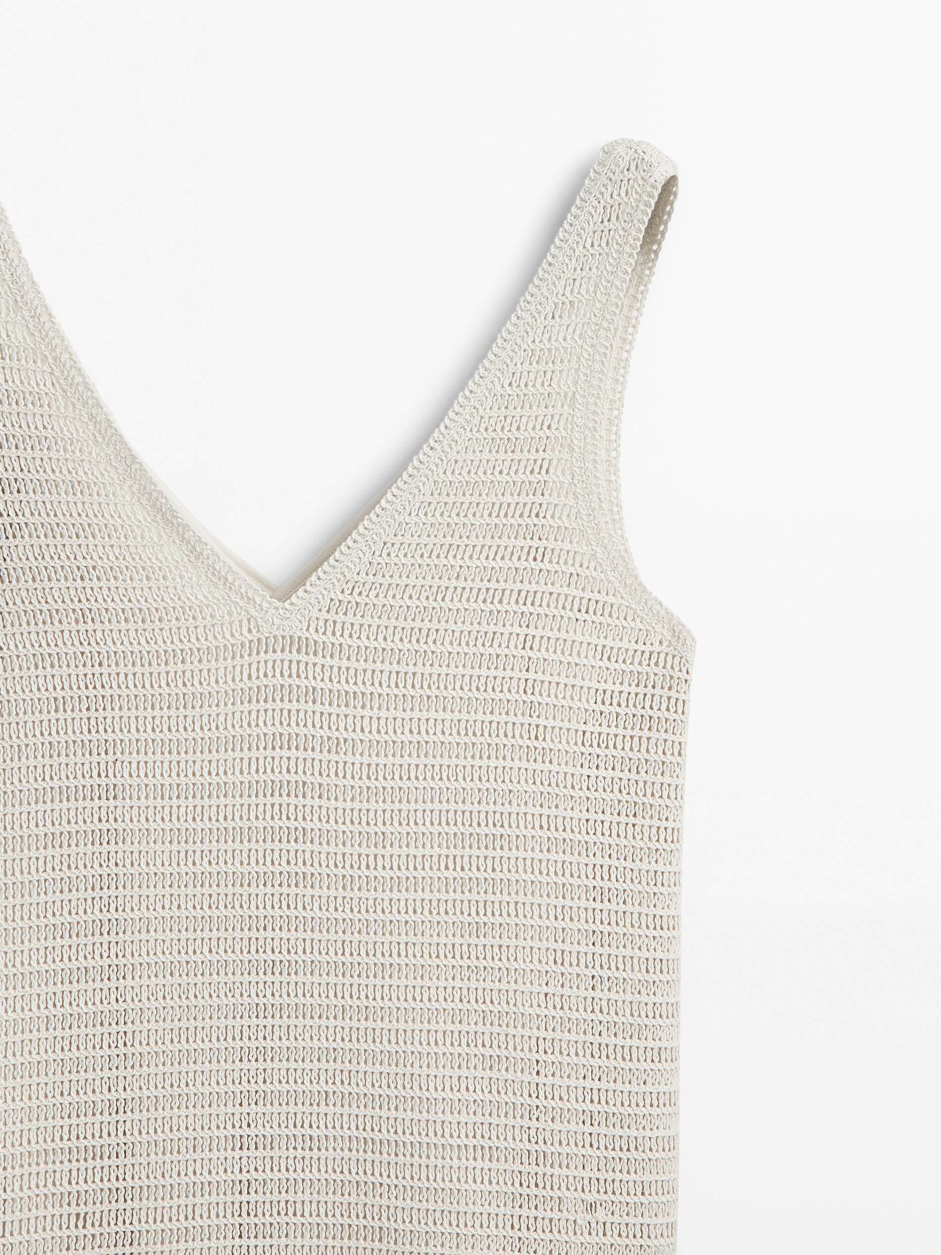 Vestido midi crochet escote pico - CRUDO