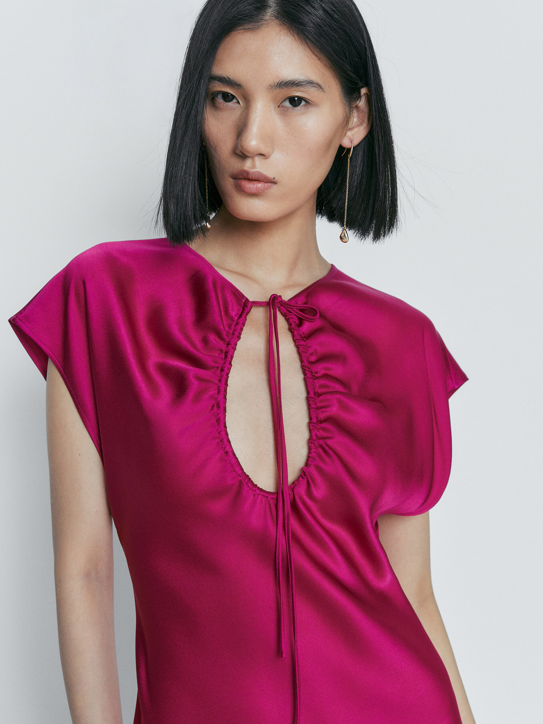 Vestido largo fluido detalle escote - Buganvilla